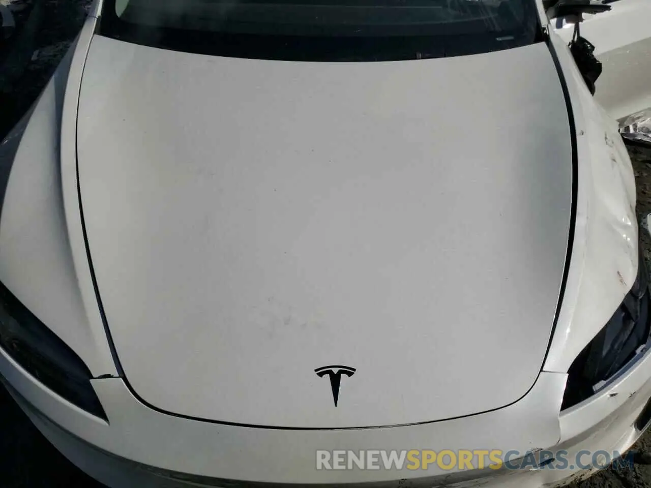 11 Photograph of a damaged car 5YJ3E1ET4RF827439 TESLA MODEL 3 2024