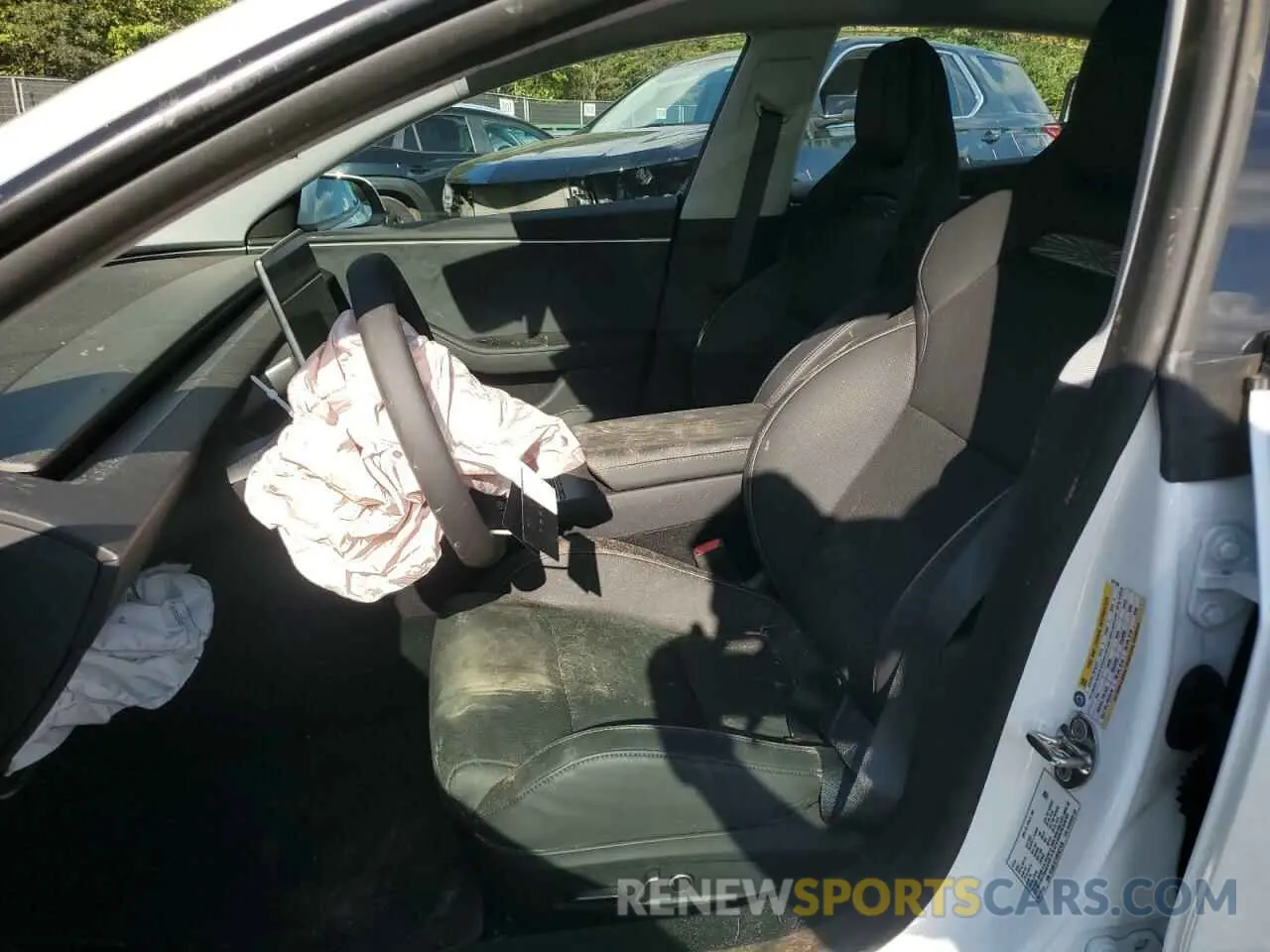 7 Photograph of a damaged car 5YJ3E1ET4RF827439 TESLA MODEL 3 2024