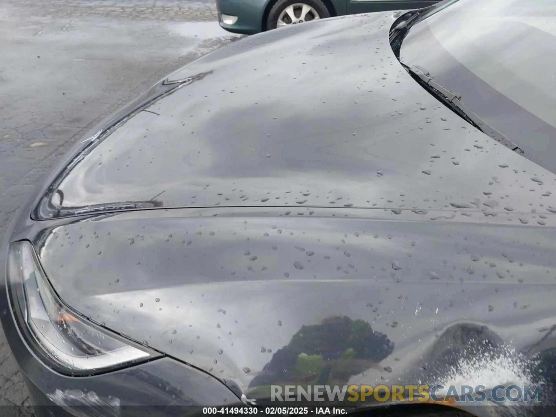 10 Photograph of a damaged car 5YJ3E1ET4RF870856 TESLA MODEL 3 2024