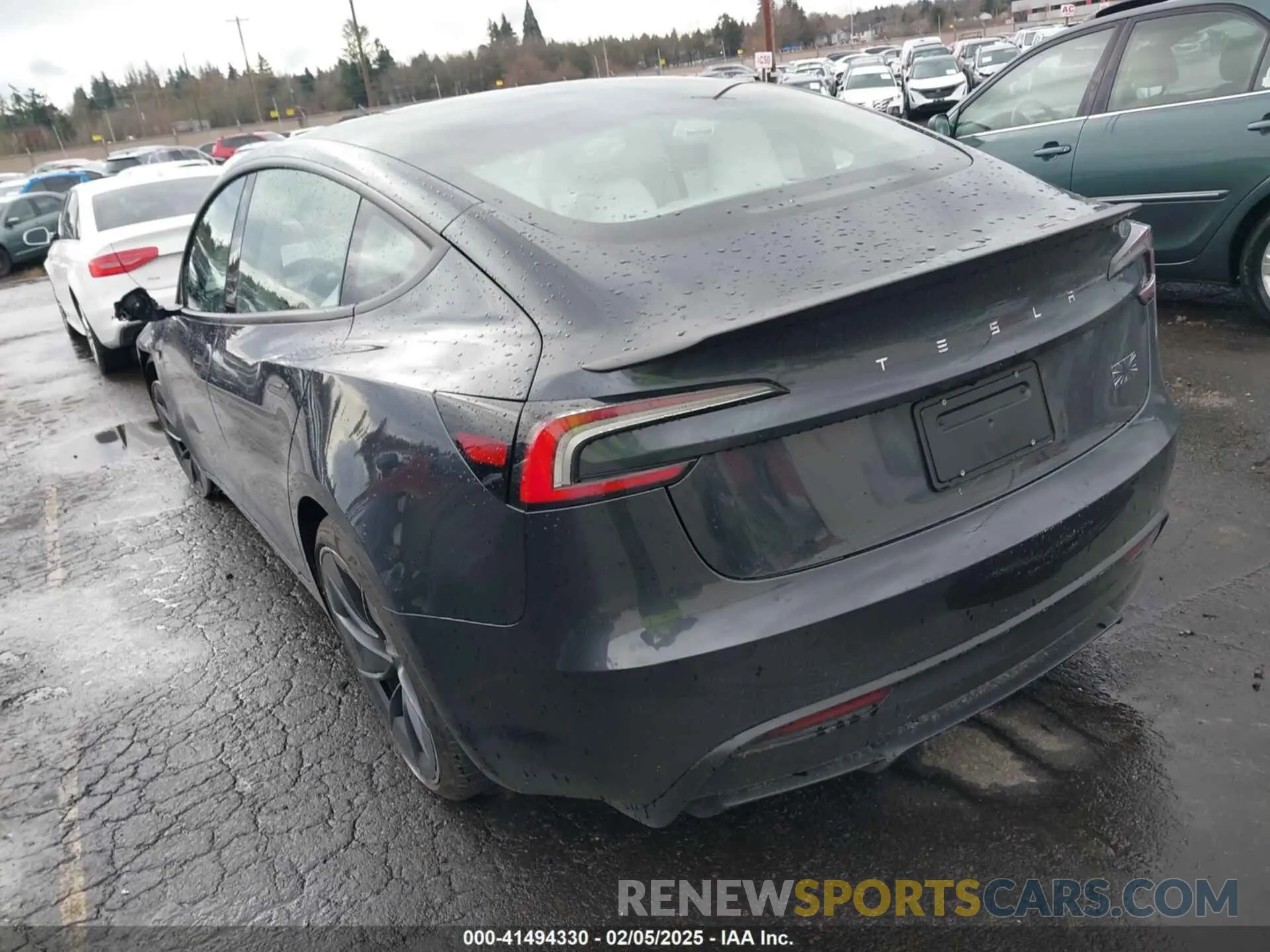 3 Photograph of a damaged car 5YJ3E1ET4RF870856 TESLA MODEL 3 2024
