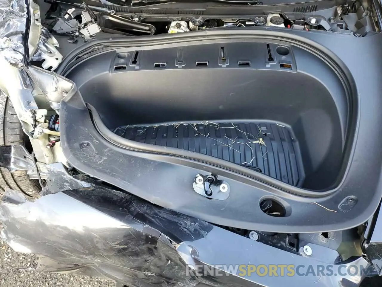 11 Photograph of a damaged car 5YJ3E1ET6RF796369 TESLA MODEL 3 2024
