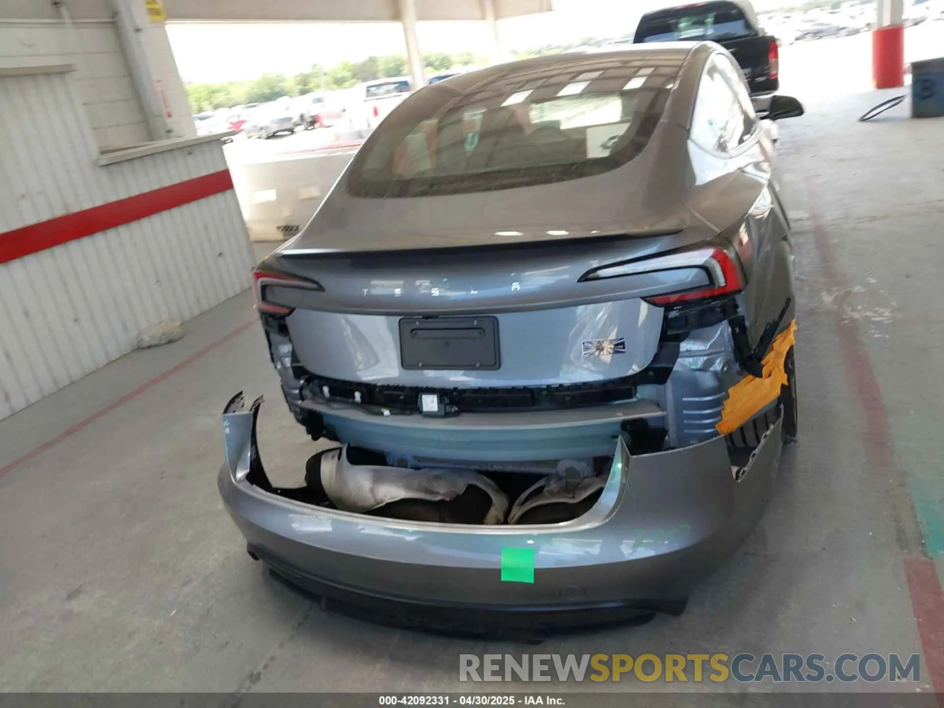 15 Photograph of a damaged car 5YJ3E1ET6RF862371 TESLA MODEL 3 2024