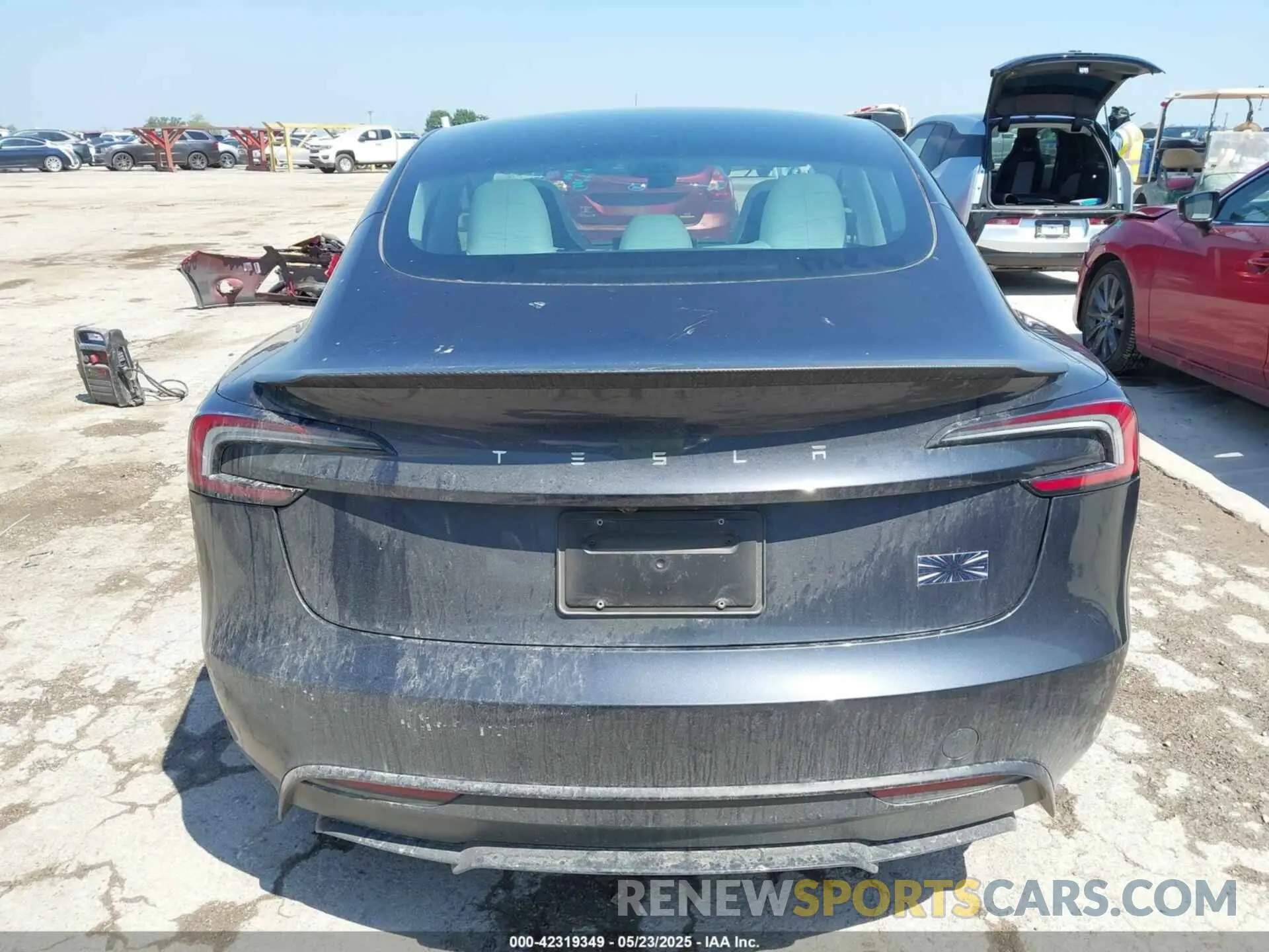15 Photograph of a damaged car 5YJ3E1ET6RF869014 TESLA MODEL 3 2024