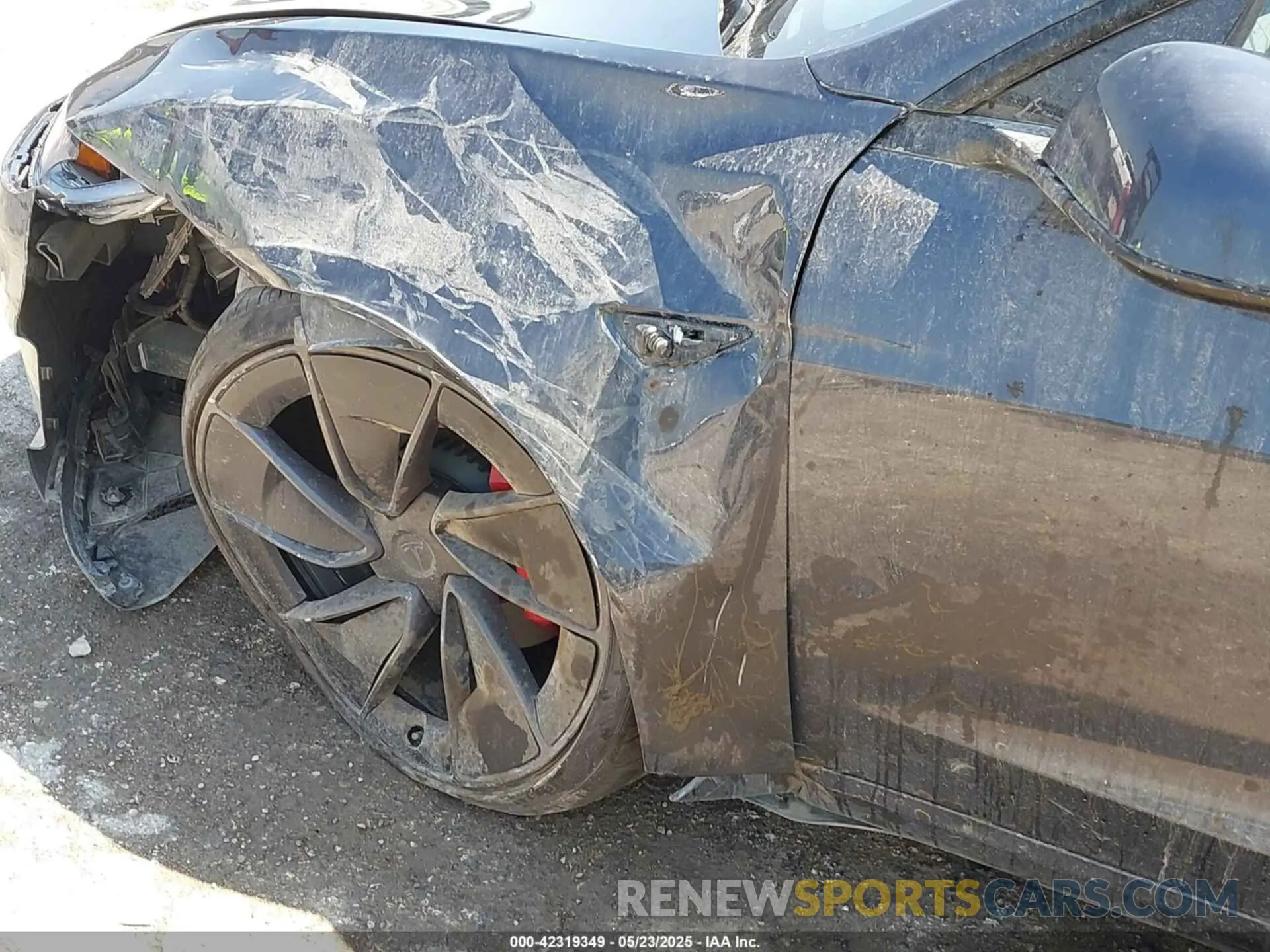 6 Photograph of a damaged car 5YJ3E1ET6RF869014 TESLA MODEL 3 2024