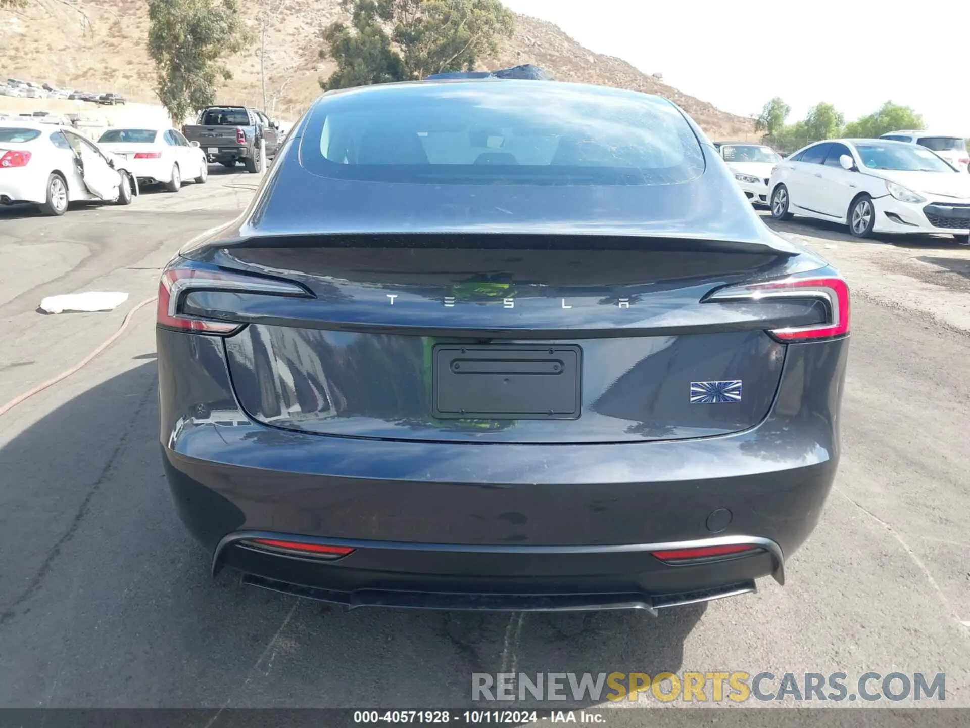 16 Photograph of a damaged car 5YJ3E1ET6RF871829 TESLA MODEL 3 2024