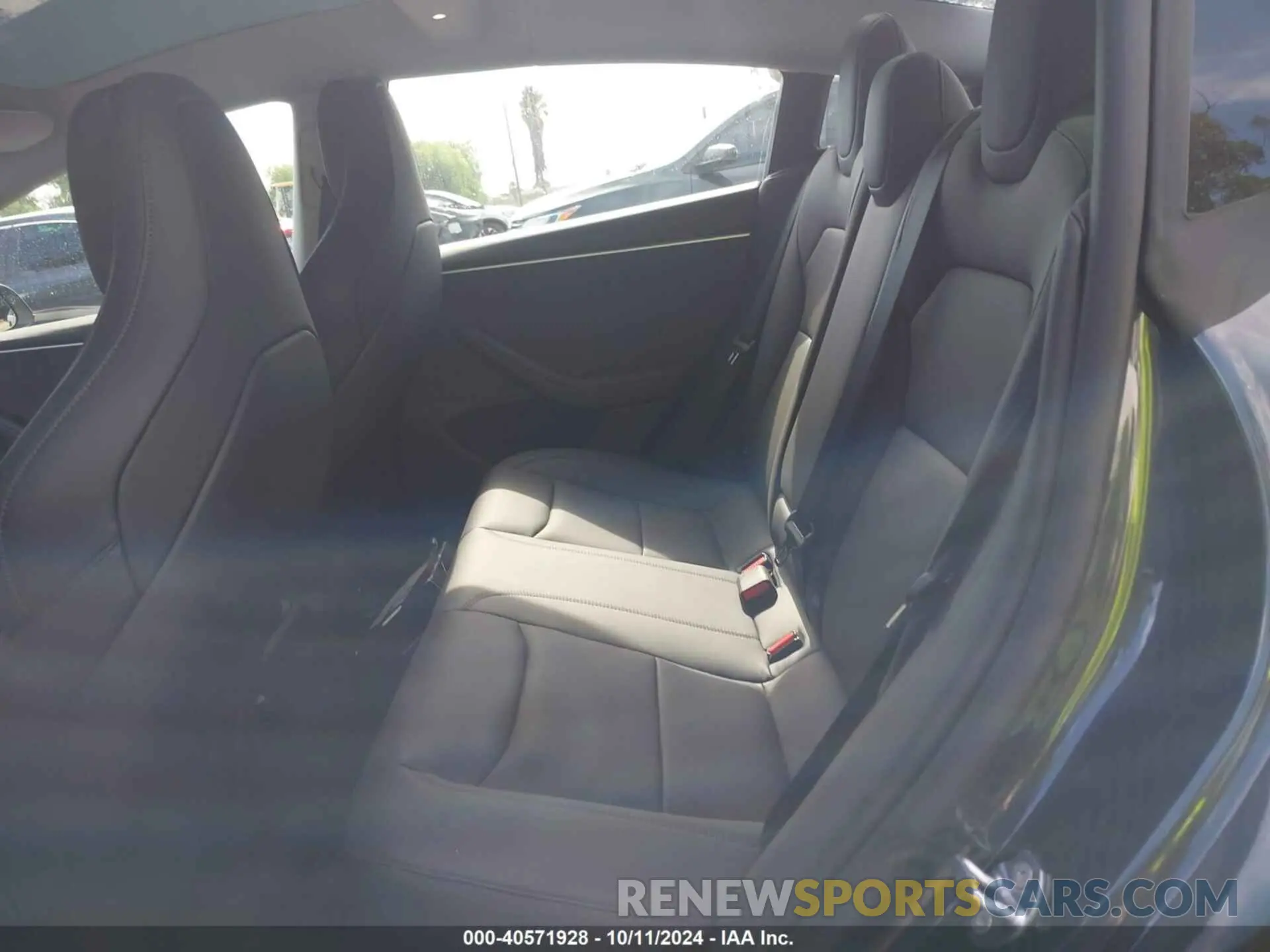 8 Photograph of a damaged car 5YJ3E1ET6RF871829 TESLA MODEL 3 2024