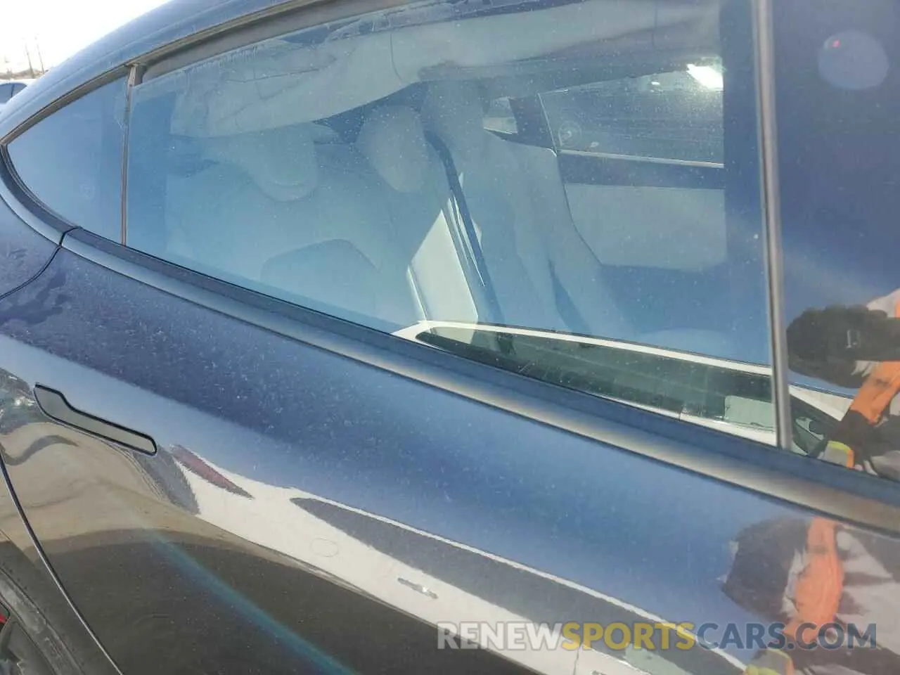 10 Photograph of a damaged car 5YJ3E1ET7RF836569 TESLA MODEL 3 2024