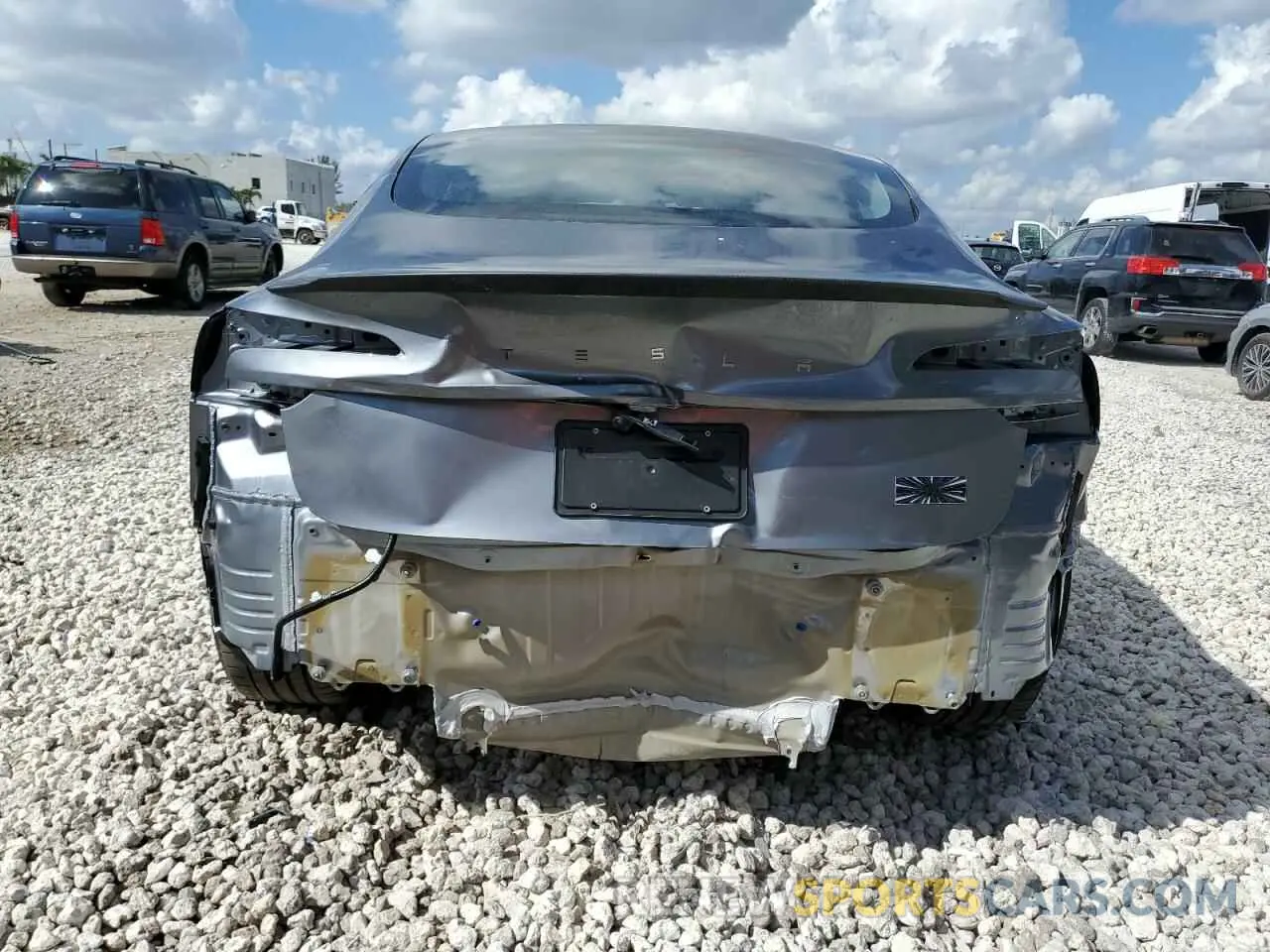 6 Photograph of a damaged car 5YJ3E1ET7RF860371 TESLA MODEL 3 2024