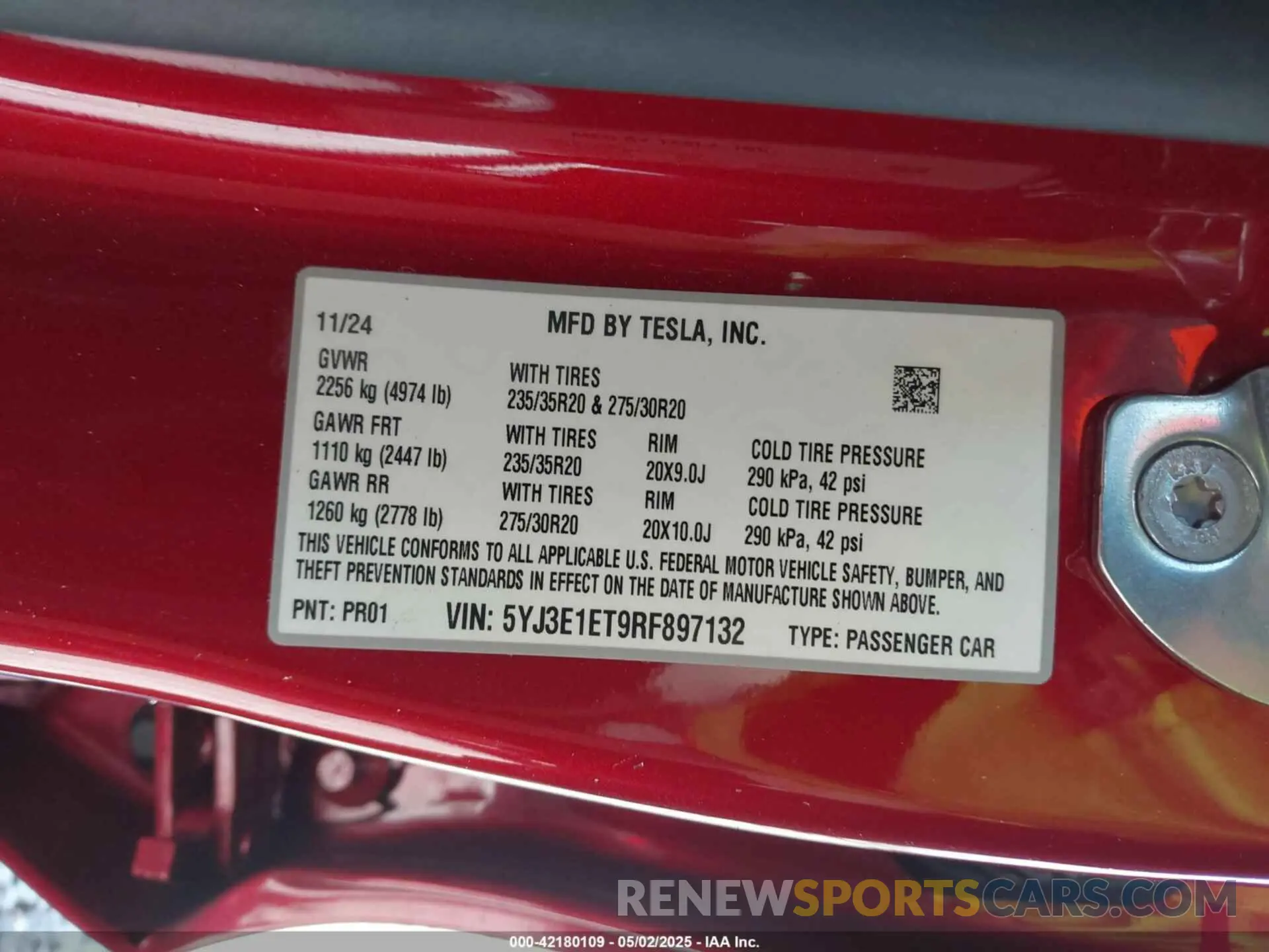 9 Photograph of a damaged car 5YJ3E1ET9RF897132 TESLA MODEL 3 2024