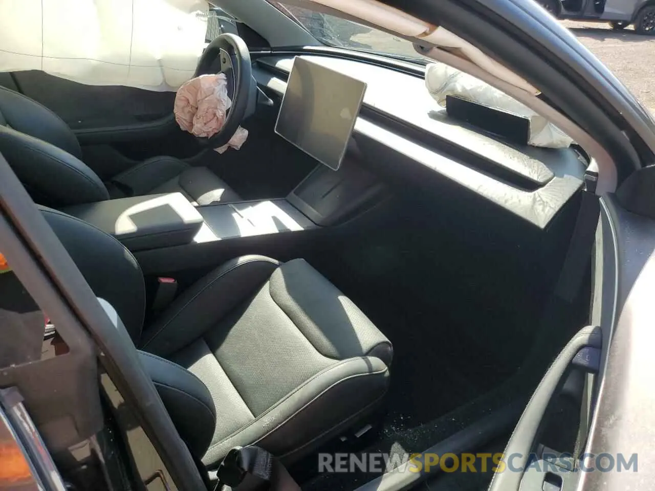 8 Photograph of a damaged car 5YJ3E1ETXRF855391 TESLA MODEL 3 2024