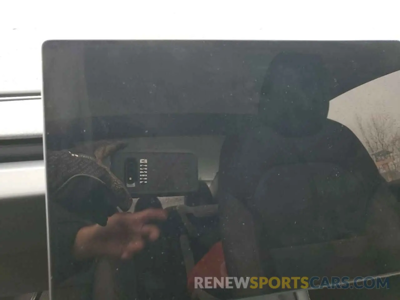 9 Photograph of a damaged car LRW3E7FA8RC094032 TESLA MODEL 3 2024