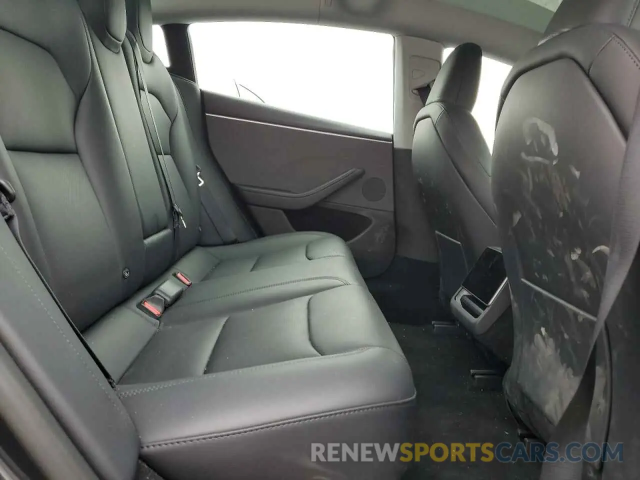 10 Photograph of a damaged car 5YJ3E1EA0SF899825 TESLA MODEL 3 2025