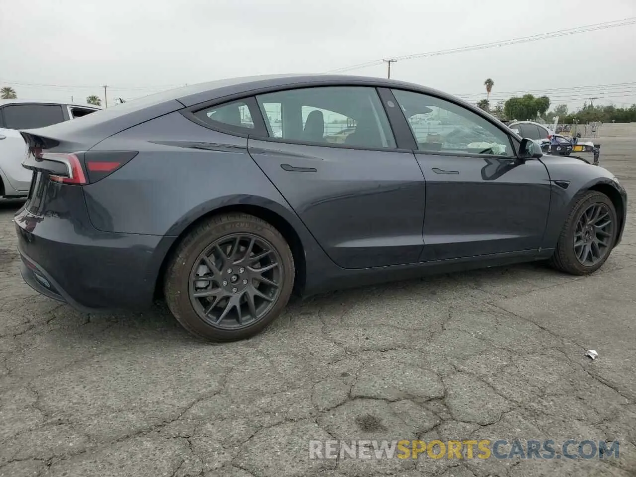 3 Photograph of a damaged car 5YJ3E1EA0SF899825 TESLA MODEL 3 2025