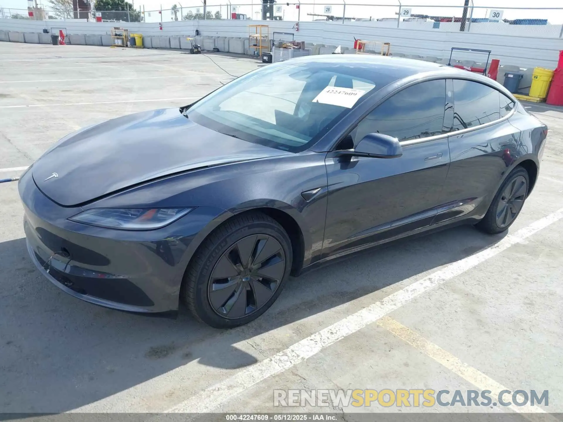 2 Photograph of a damaged car 5YJ3E1EA0SF915571 TESLA MODEL 3 2025