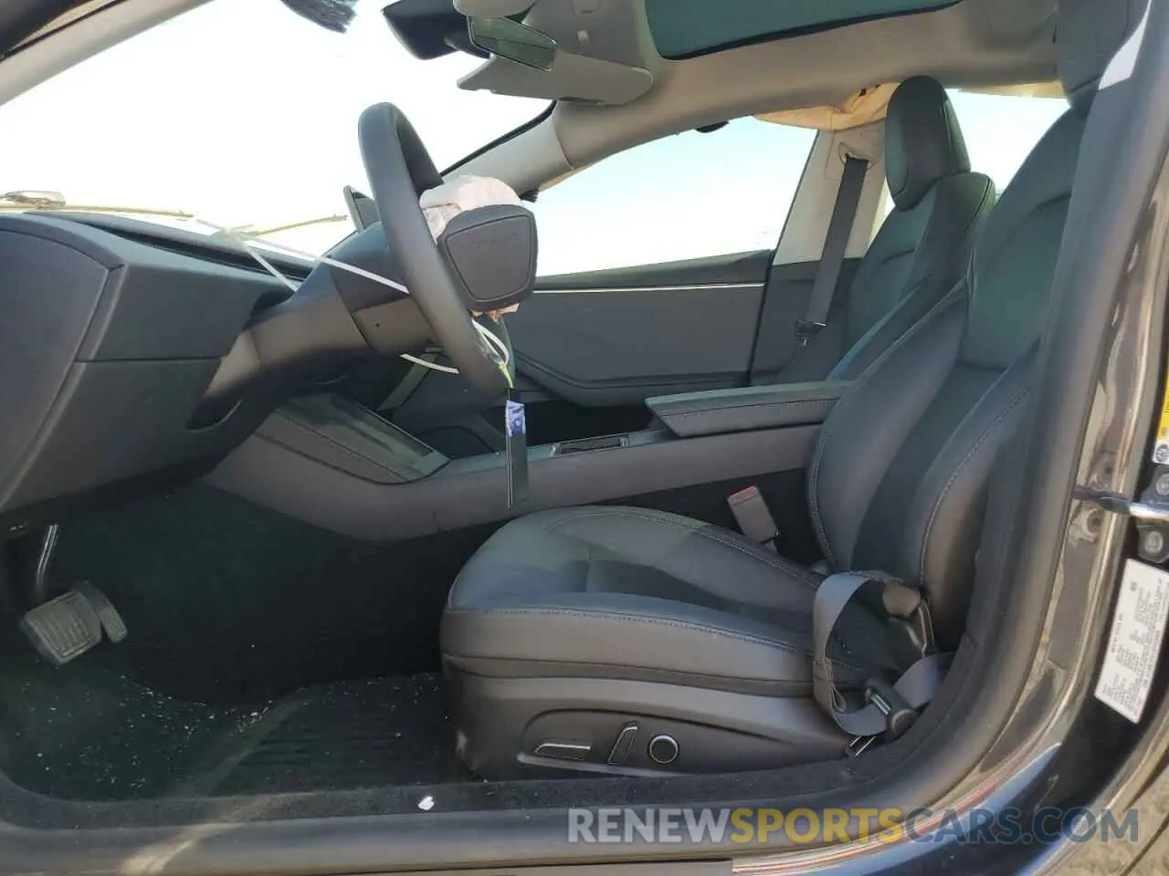 7 Photograph of a damaged car 5YJ3E1EA1SF878806 TESLA MODEL 3 2025