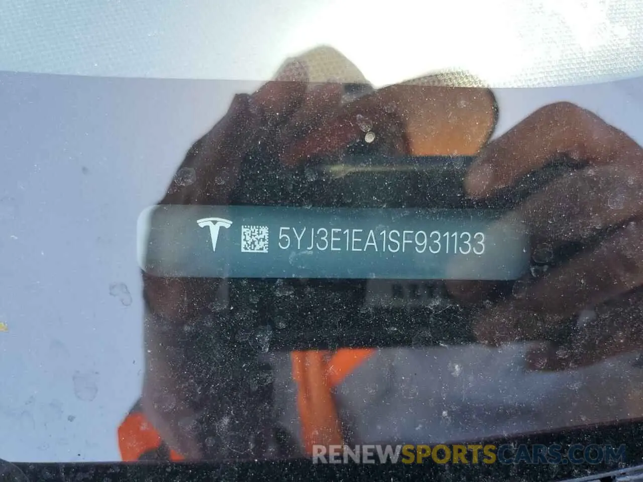 12 Photograph of a damaged car 5YJ3E1EA1SF931133 TESLA MODEL 3 2025