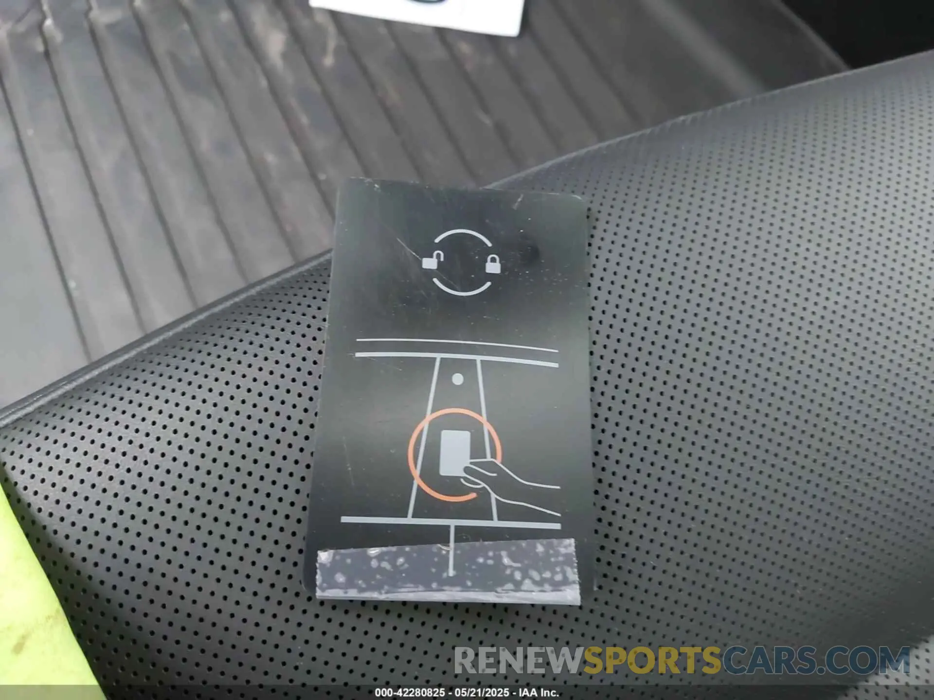 11 Photograph of a damaged car 5YJ3E1EA1SF973222 TESLA MODEL 3 2025