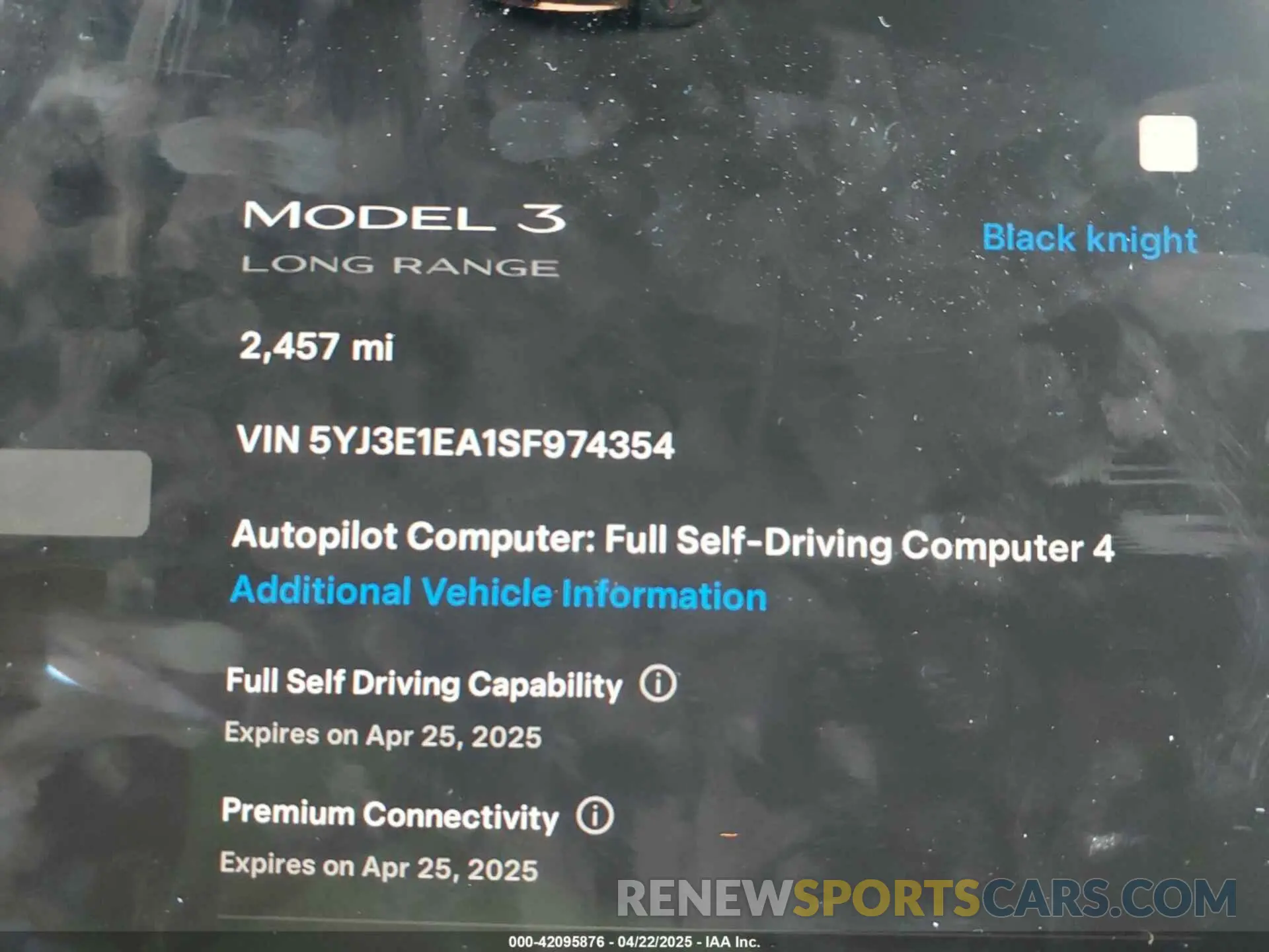 9 Photograph of a damaged car 5YJ3E1EA1SF974354 TESLA MODEL 3 2025
