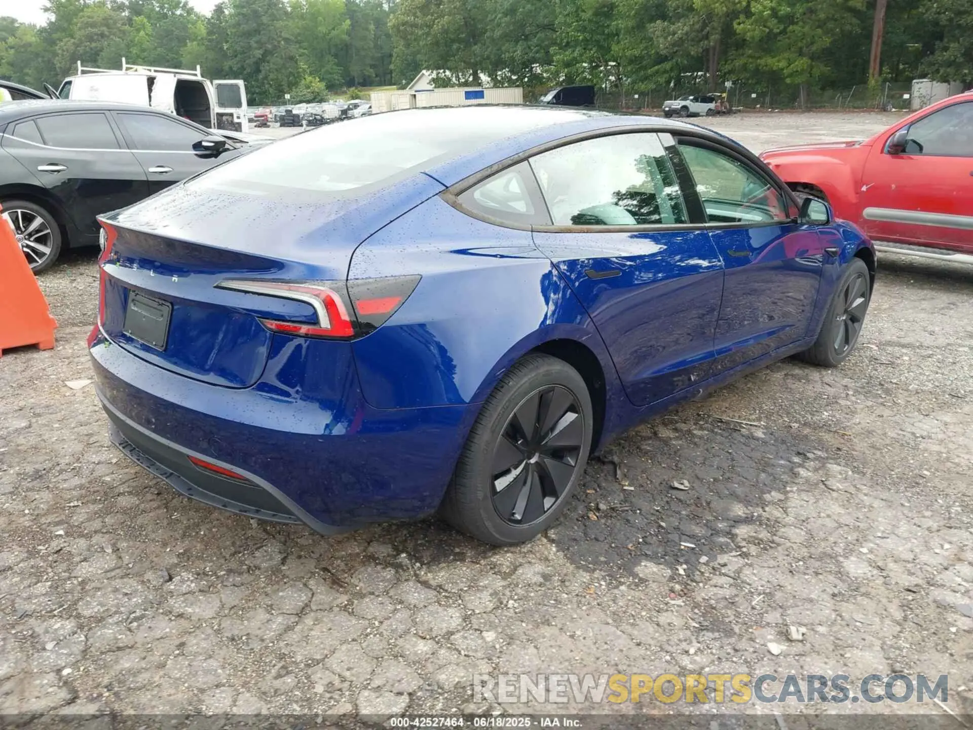 4 Photograph of a damaged car 5YJ3E1EA2SF001516 TESLA MODEL 3 2025