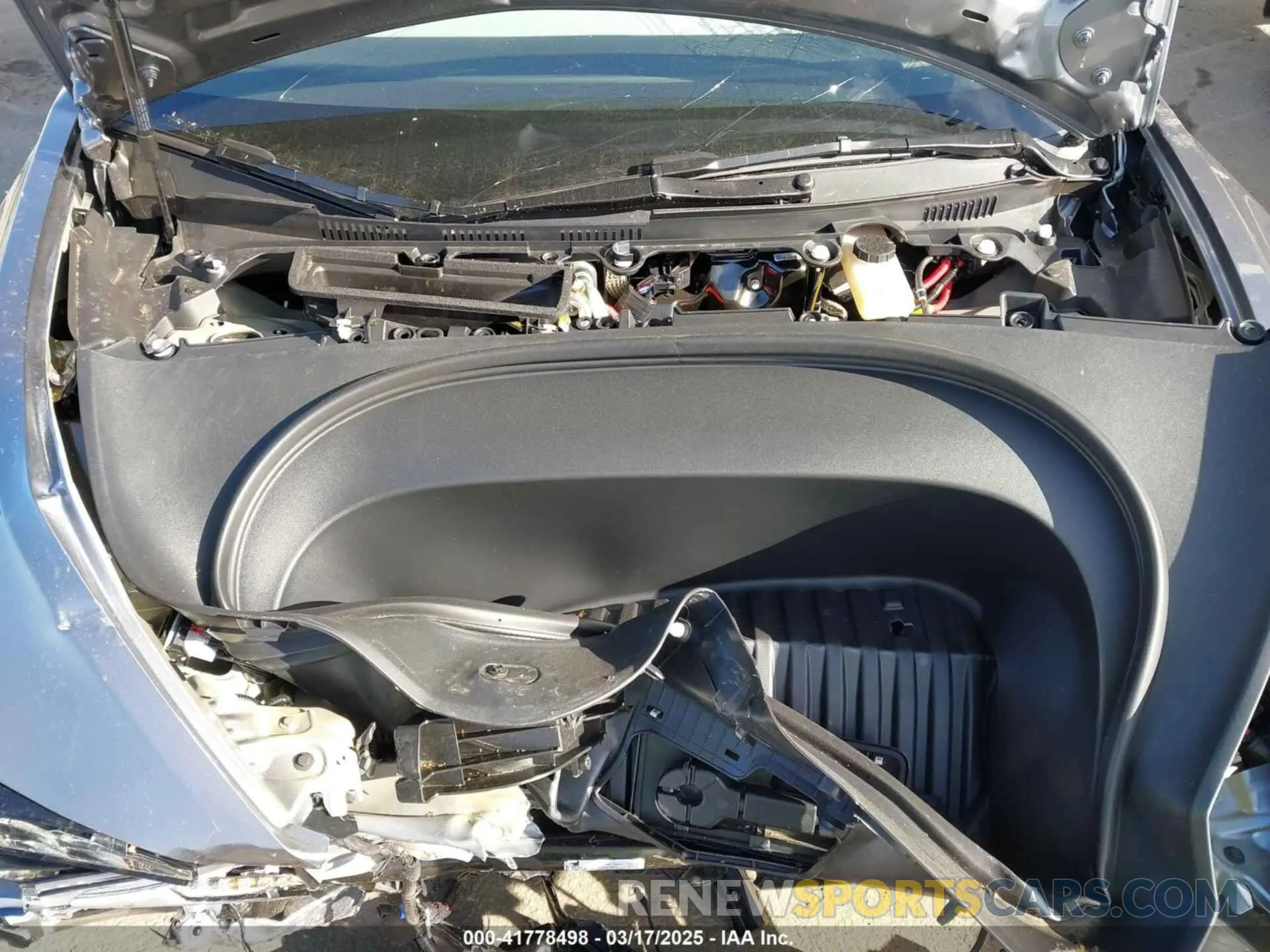 10 Photograph of a damaged car 5YJ3E1EA2SF885408 TESLA MODEL 3 2025
