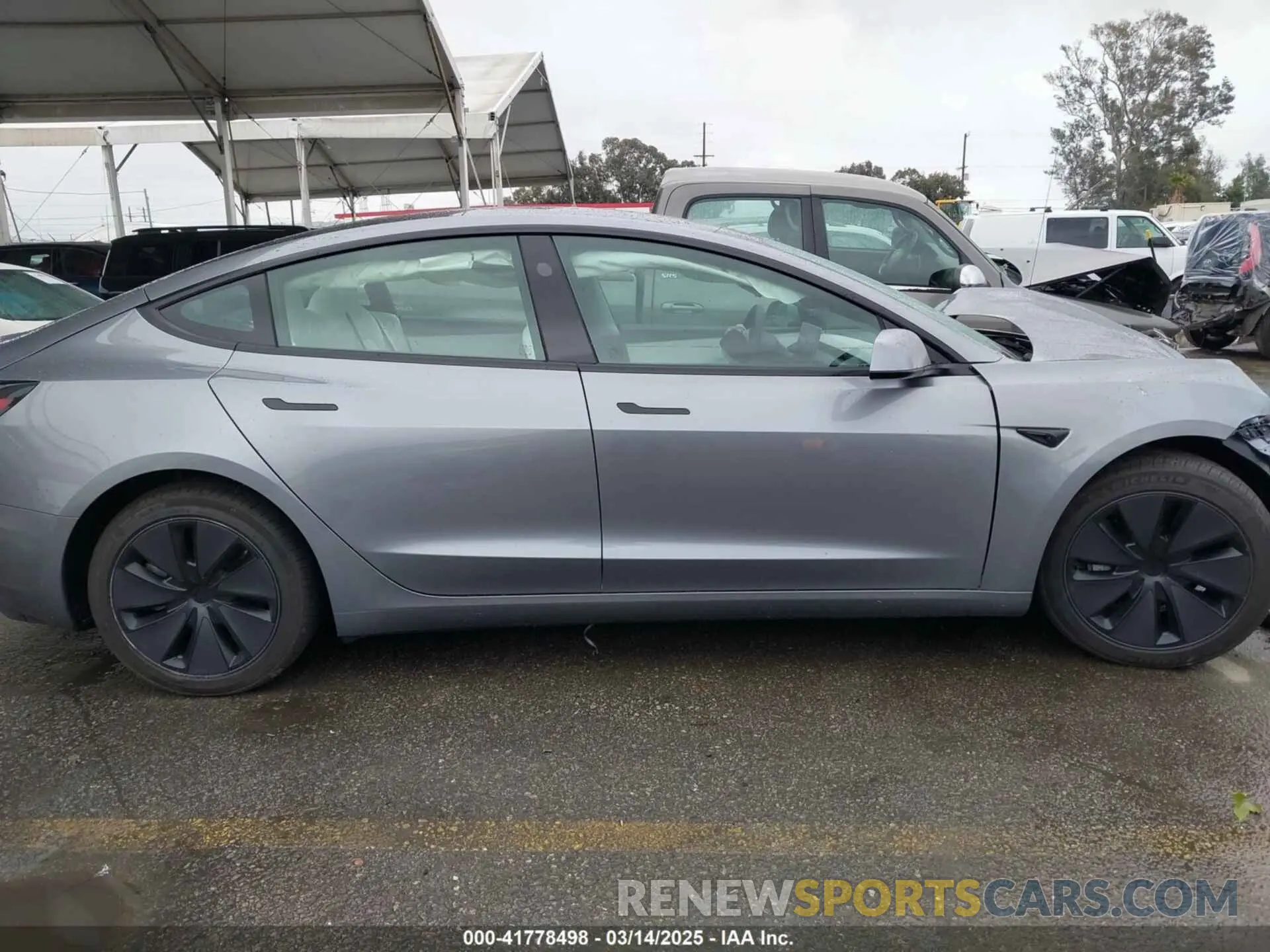 13 Photograph of a damaged car 5YJ3E1EA2SF885408 TESLA MODEL 3 2025
