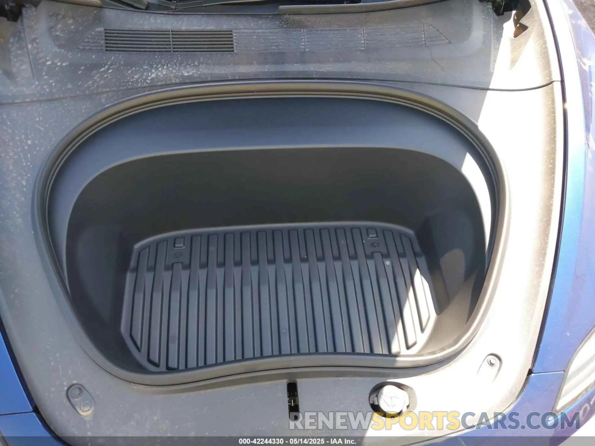 10 Photograph of a damaged car 5YJ3E1EA2SF895887 TESLA MODEL 3 2025