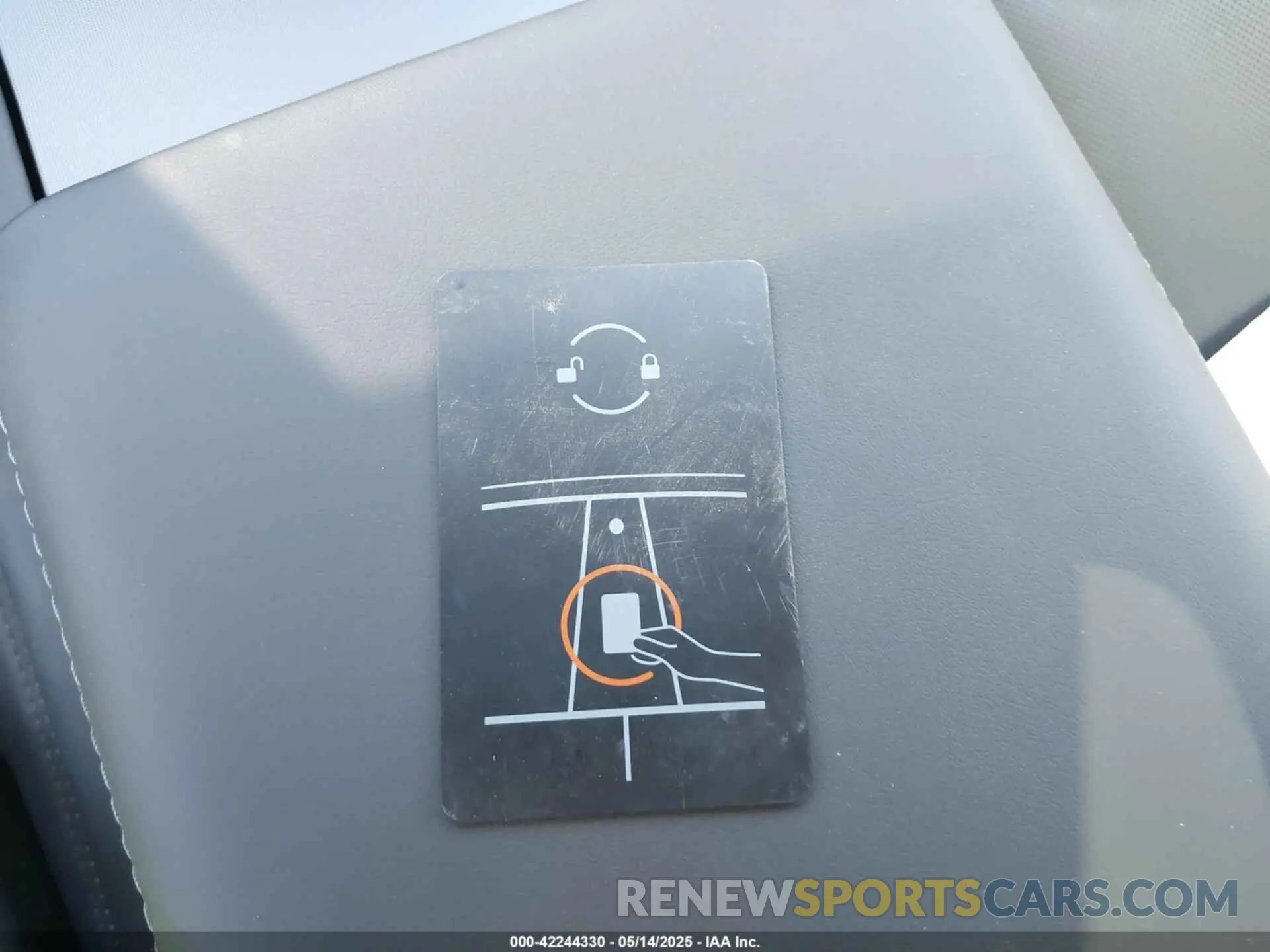 11 Photograph of a damaged car 5YJ3E1EA2SF895887 TESLA MODEL 3 2025