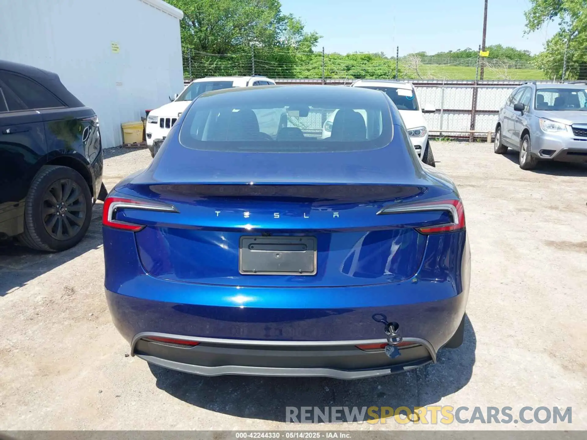 16 Photograph of a damaged car 5YJ3E1EA2SF895887 TESLA MODEL 3 2025