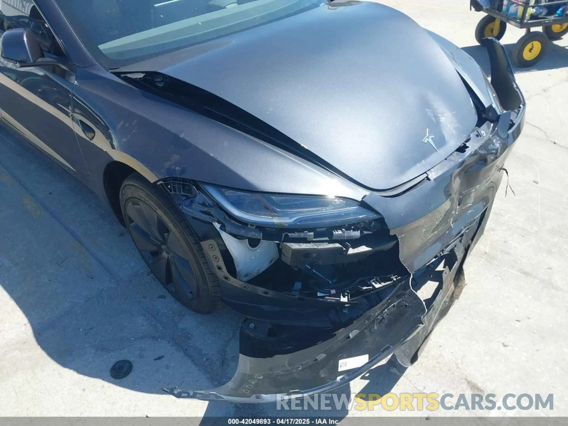 6 Photograph of a damaged car 5YJ3E1EA2SF900943 TESLA MODEL 3 2025