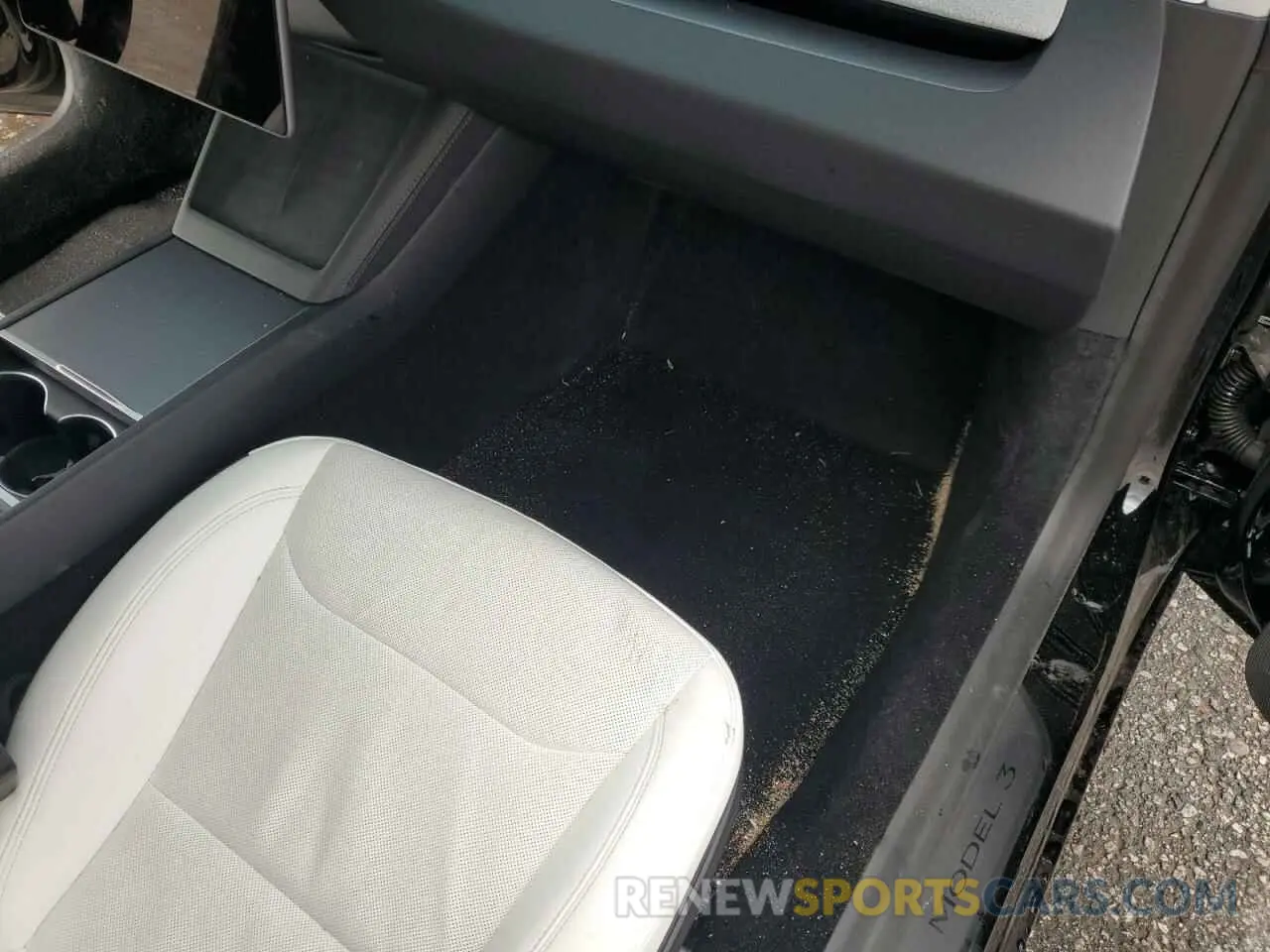 5 Photograph of a damaged car 5YJ3E1EA2SF907679 TESLA MODEL 3 2025
