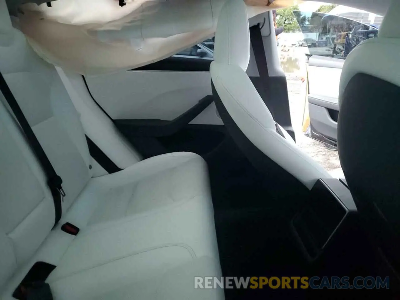 6 Photograph of a damaged car 5YJ3E1EA2SF907679 TESLA MODEL 3 2025