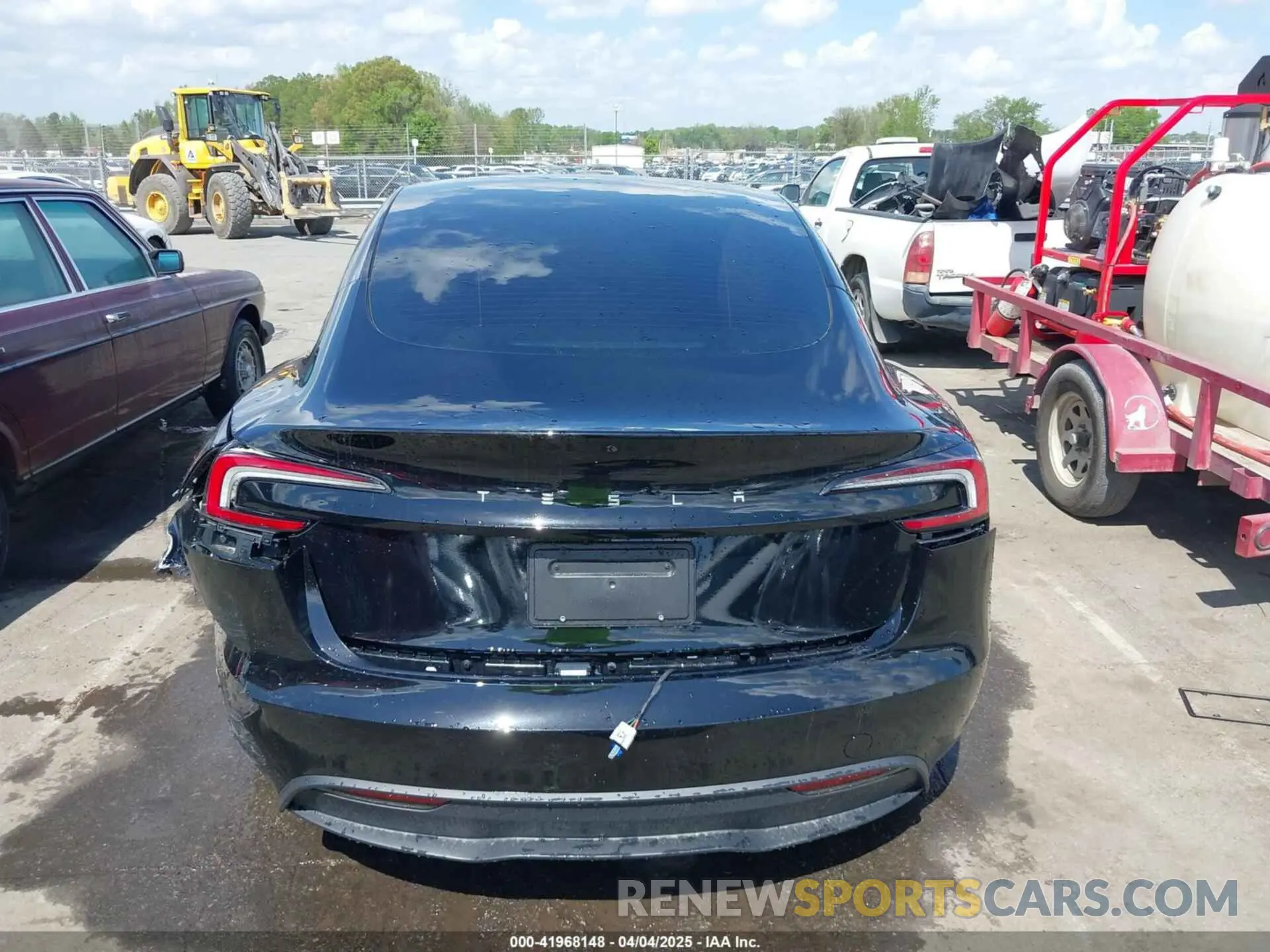 15 Photograph of a damaged car 5YJ3E1EA2SF918505 TESLA MODEL 3 2025