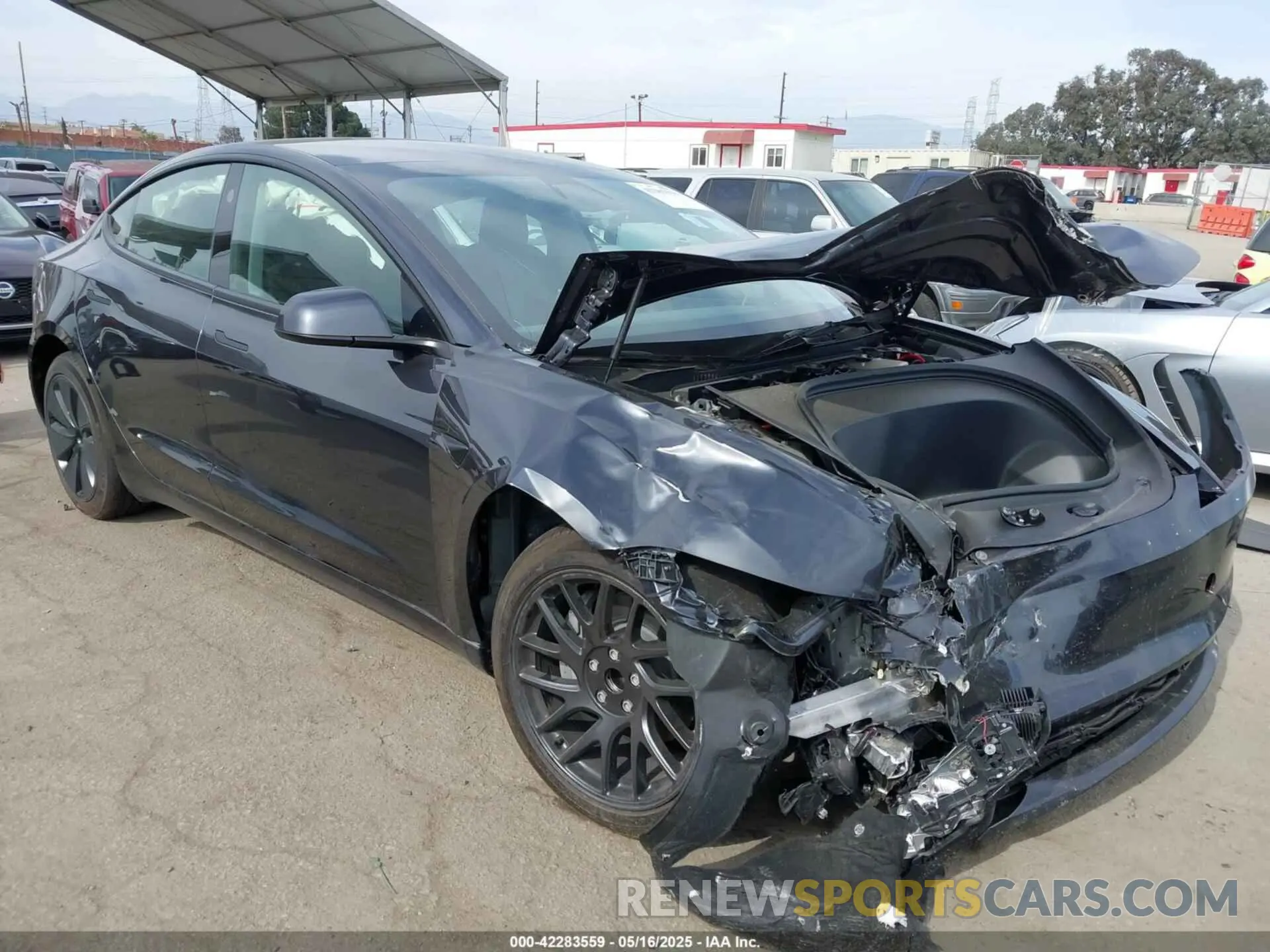 1 Photograph of a damaged car 5YJ3E1EA2SF918679 TESLA MODEL 3 2025