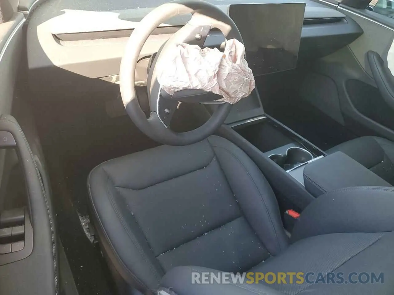 8 Photograph of a damaged car 5YJ3E1EA2SF920979 TESLA MODEL 3 2025