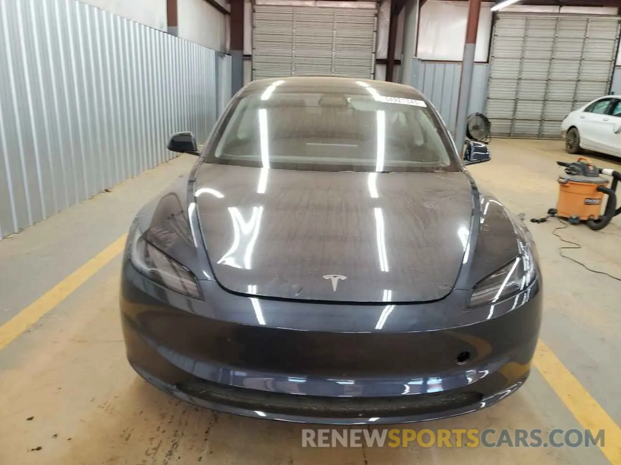 5 Photograph of a damaged car 5YJ3E1EA2SF930959 TESLA MODEL 3 2025