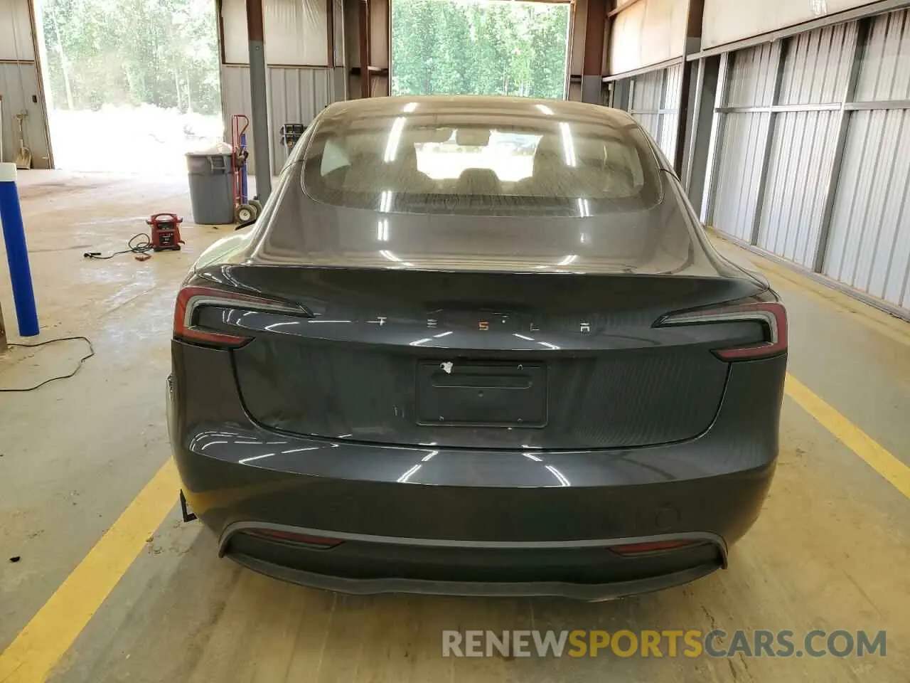 6 Photograph of a damaged car 5YJ3E1EA2SF930959 TESLA MODEL 3 2025