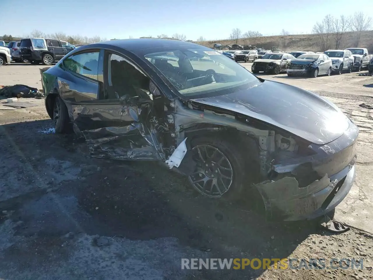4 Photograph of a damaged car 5YJ3E1EA2SF932453 TESLA MODEL 3 2025
