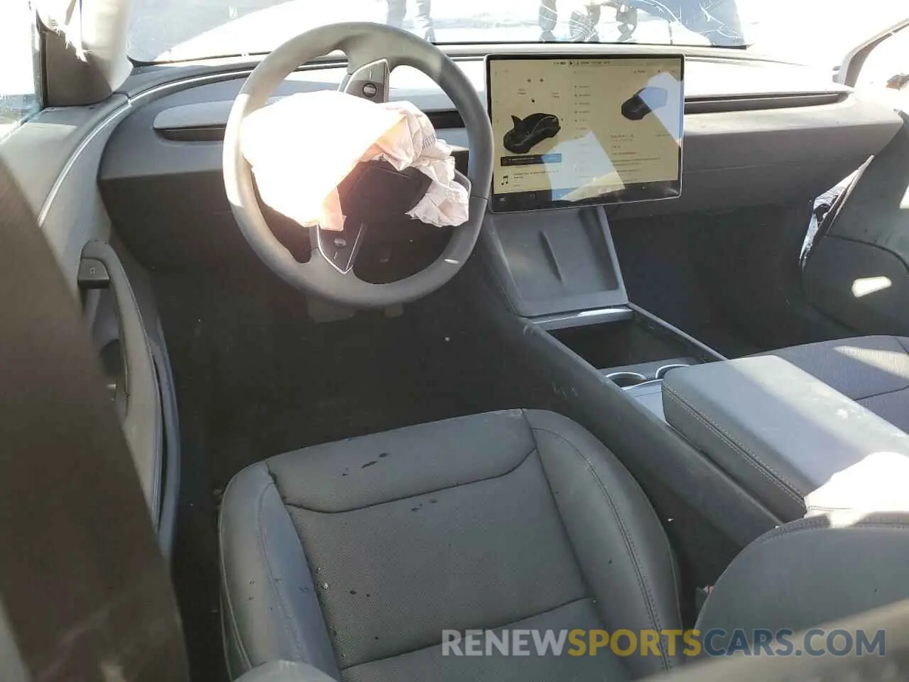 8 Photograph of a damaged car 5YJ3E1EA2SF932453 TESLA MODEL 3 2025