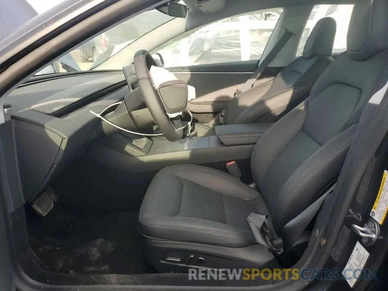 7 Photograph of a damaged car 5YJ3E1EA3SF919453 TESLA MODEL 3 2025