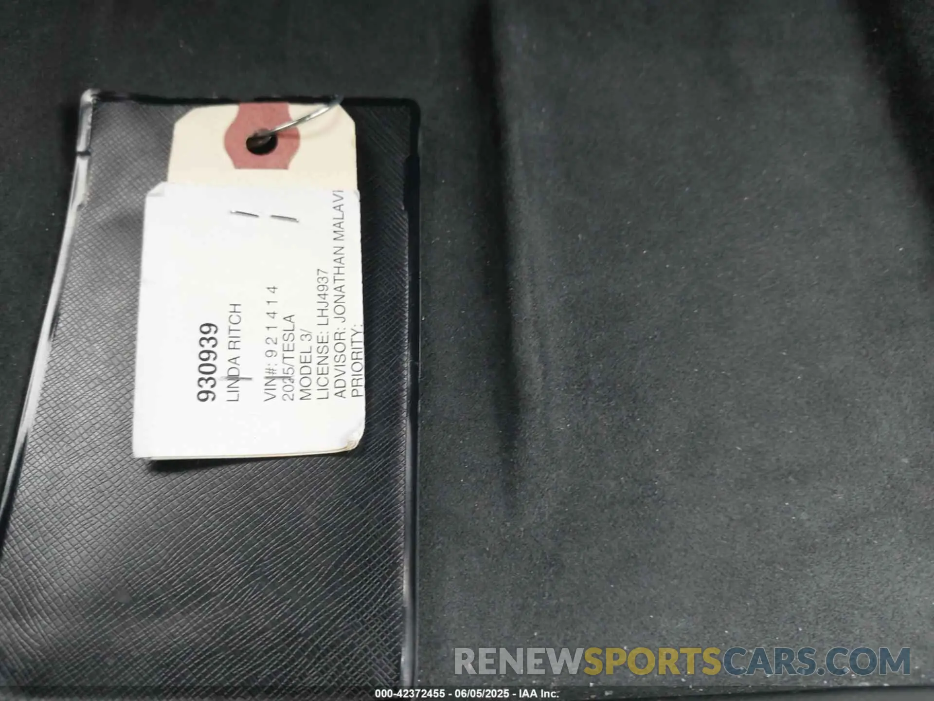 11 Photograph of a damaged car 5YJ3E1EA3SF921414 TESLA MODEL 3 2025