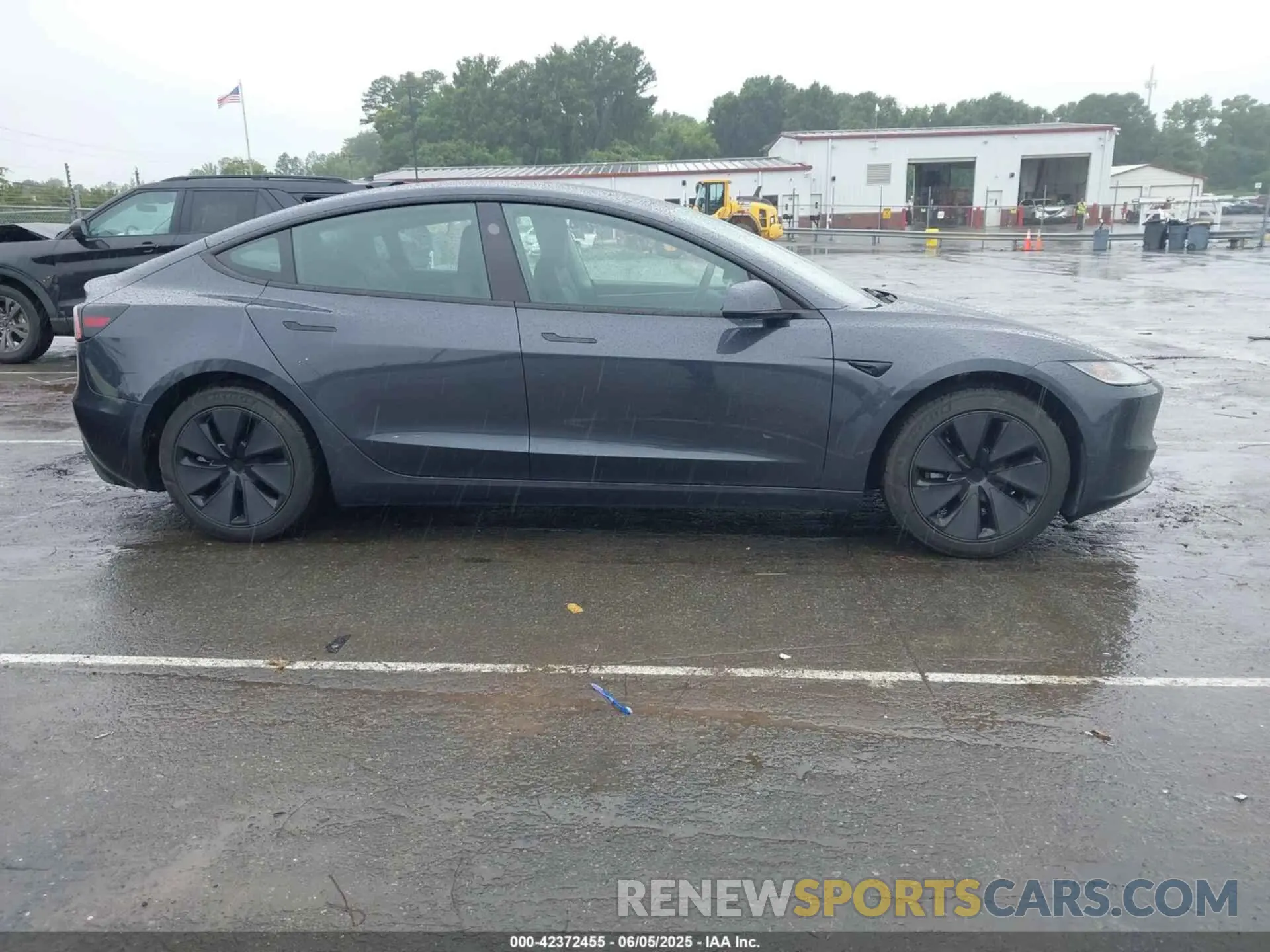 13 Photograph of a damaged car 5YJ3E1EA3SF921414 TESLA MODEL 3 2025