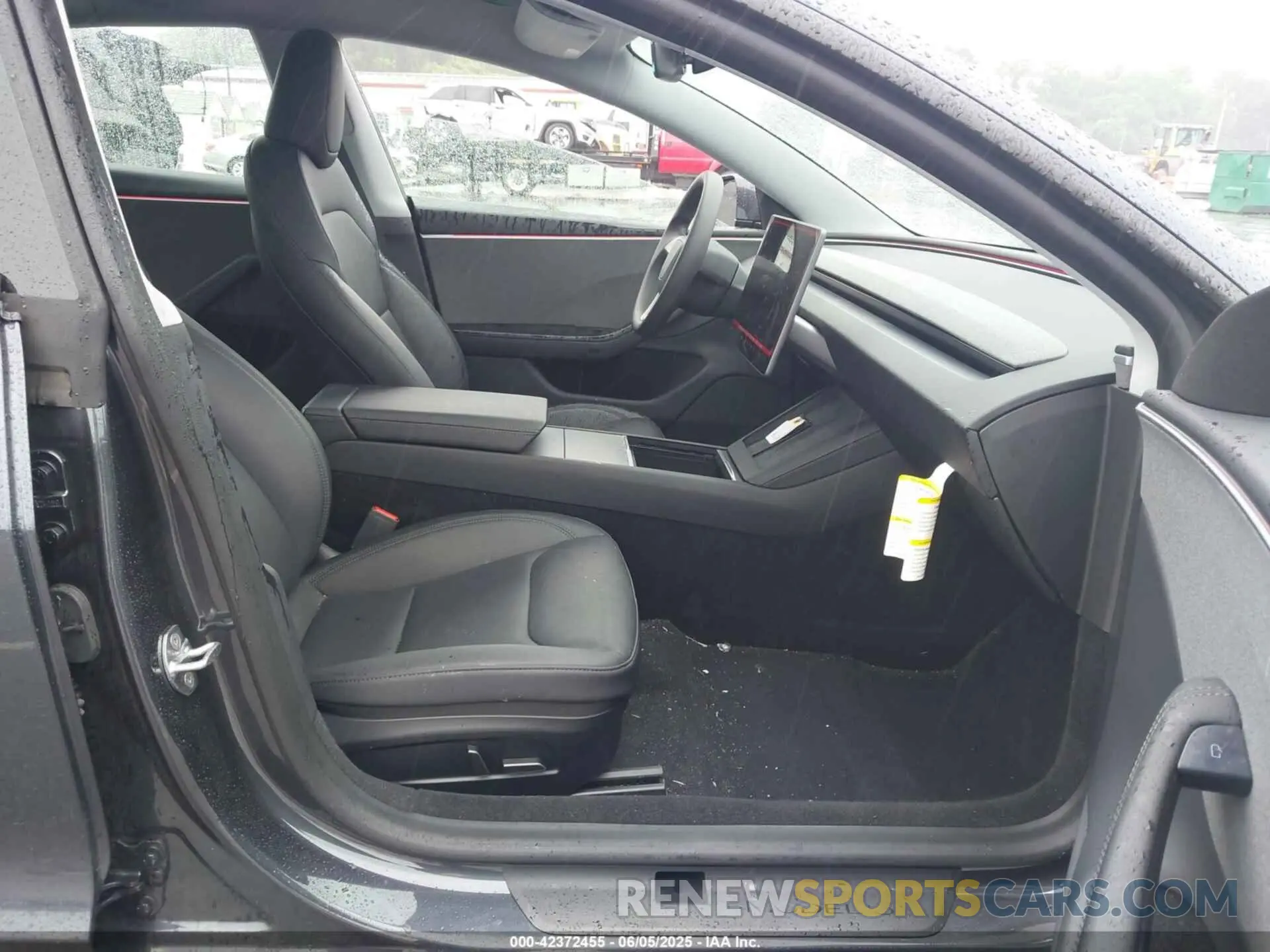 5 Photograph of a damaged car 5YJ3E1EA3SF921414 TESLA MODEL 3 2025