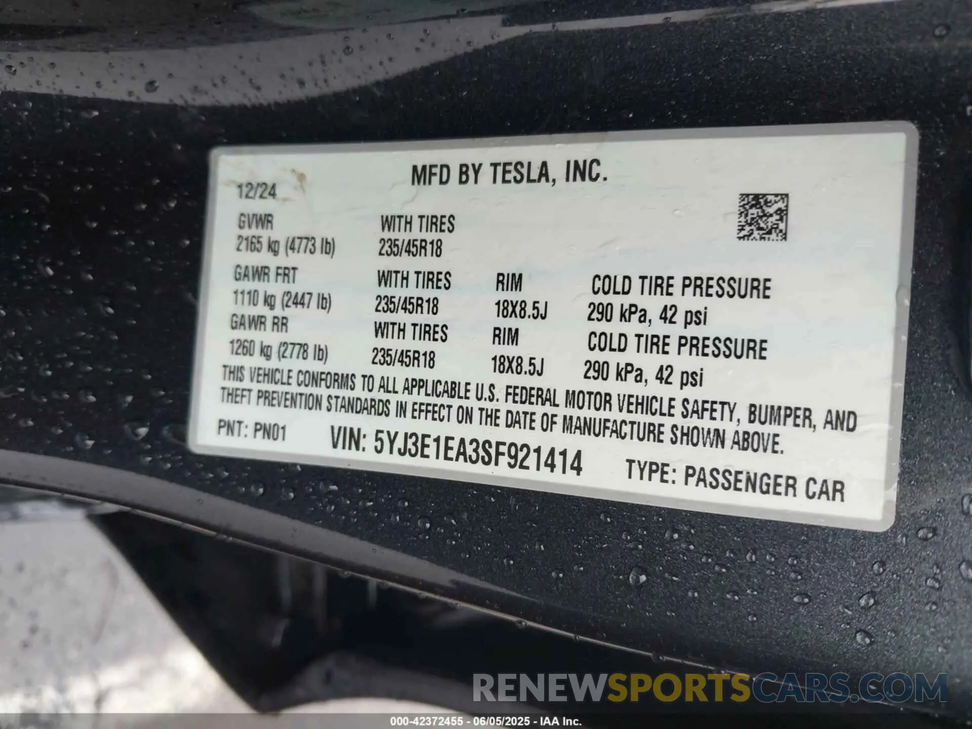9 Photograph of a damaged car 5YJ3E1EA3SF921414 TESLA MODEL 3 2025