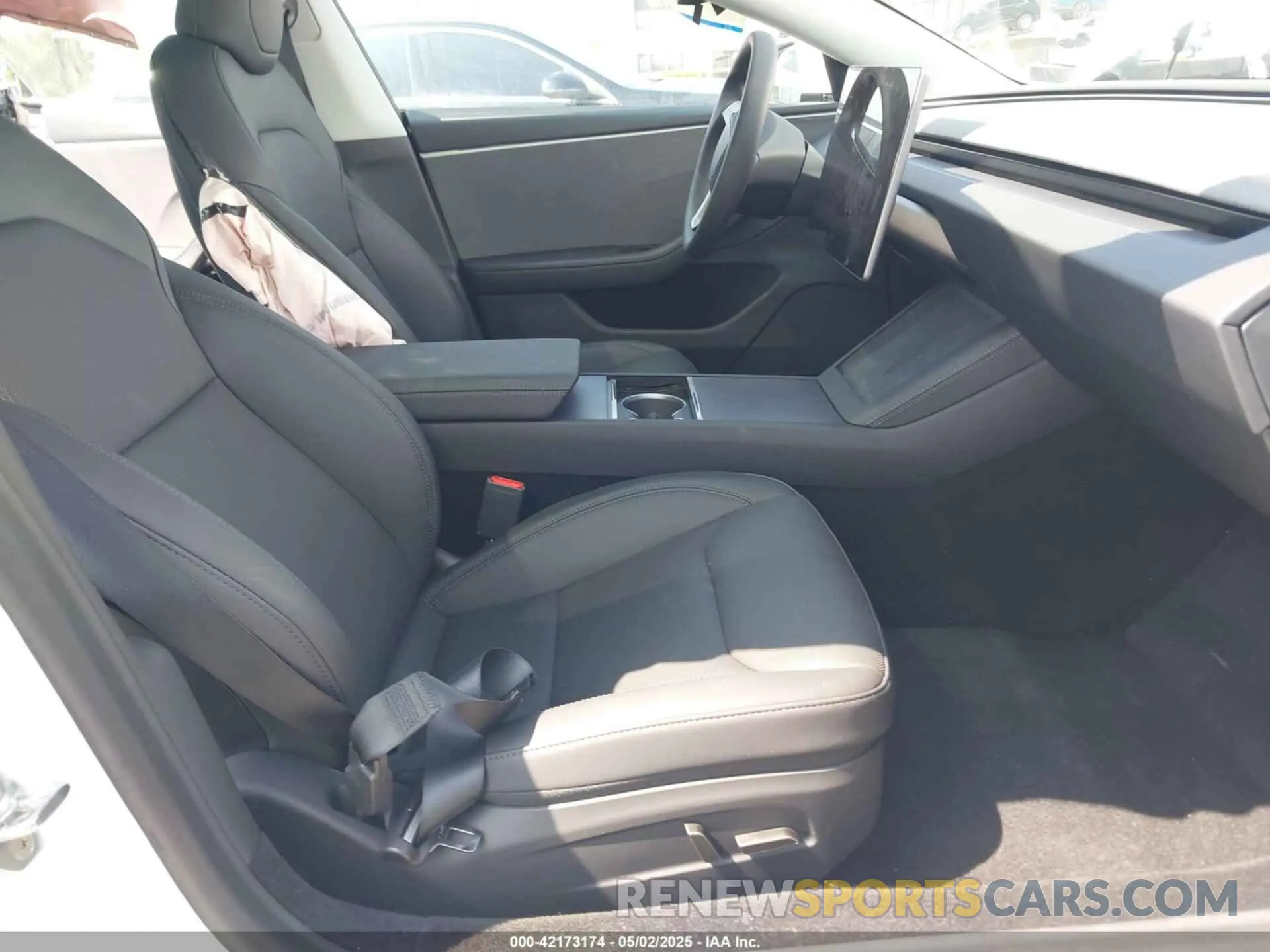 5 Photograph of a damaged car 5YJ3E1EA3SF929514 TESLA MODEL 3 2025