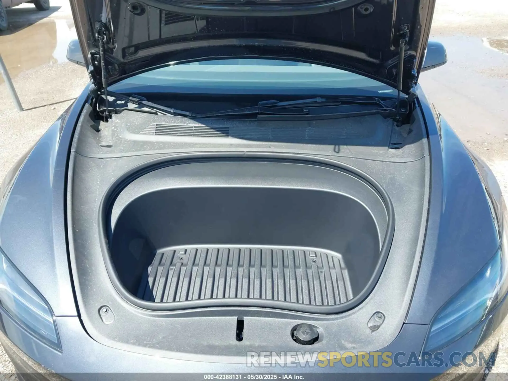 10 Photograph of a damaged car 5YJ3E1EA3SF951271 TESLA MODEL 3 2025