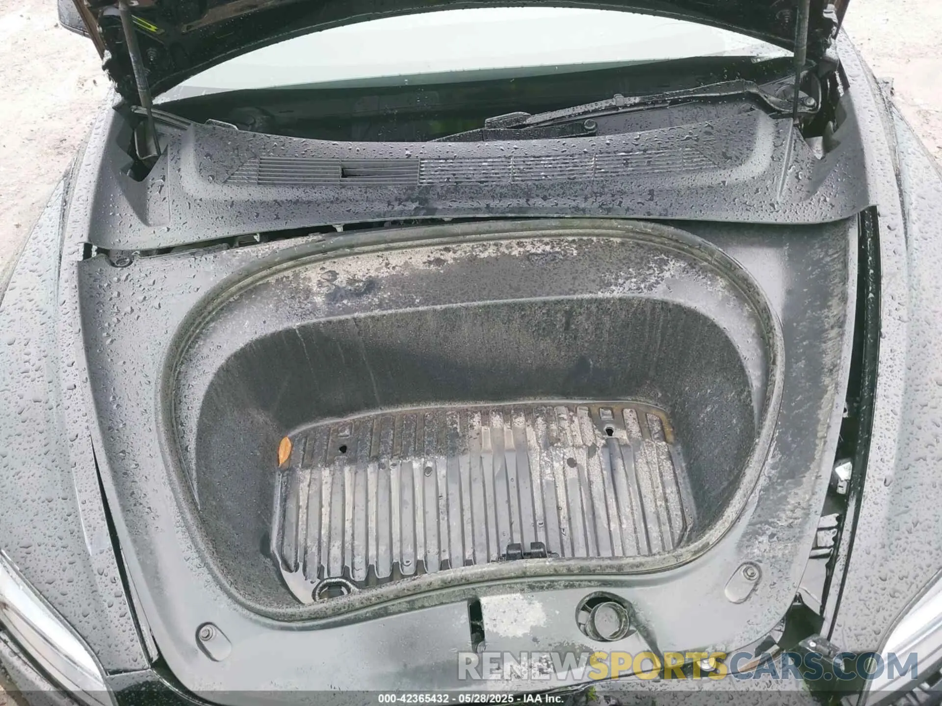 10 Photograph of a damaged car 5YJ3E1EA3SF972055 TESLA MODEL 3 2025