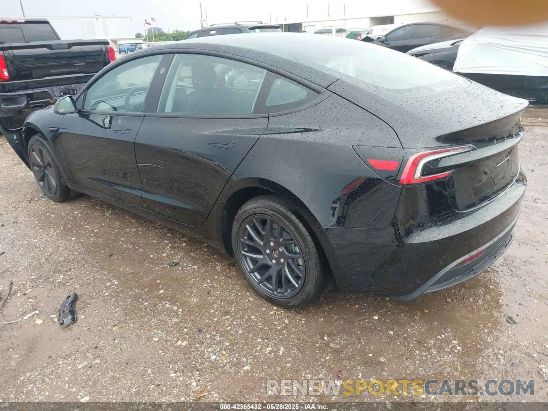 3 Photograph of a damaged car 5YJ3E1EA3SF972055 TESLA MODEL 3 2025