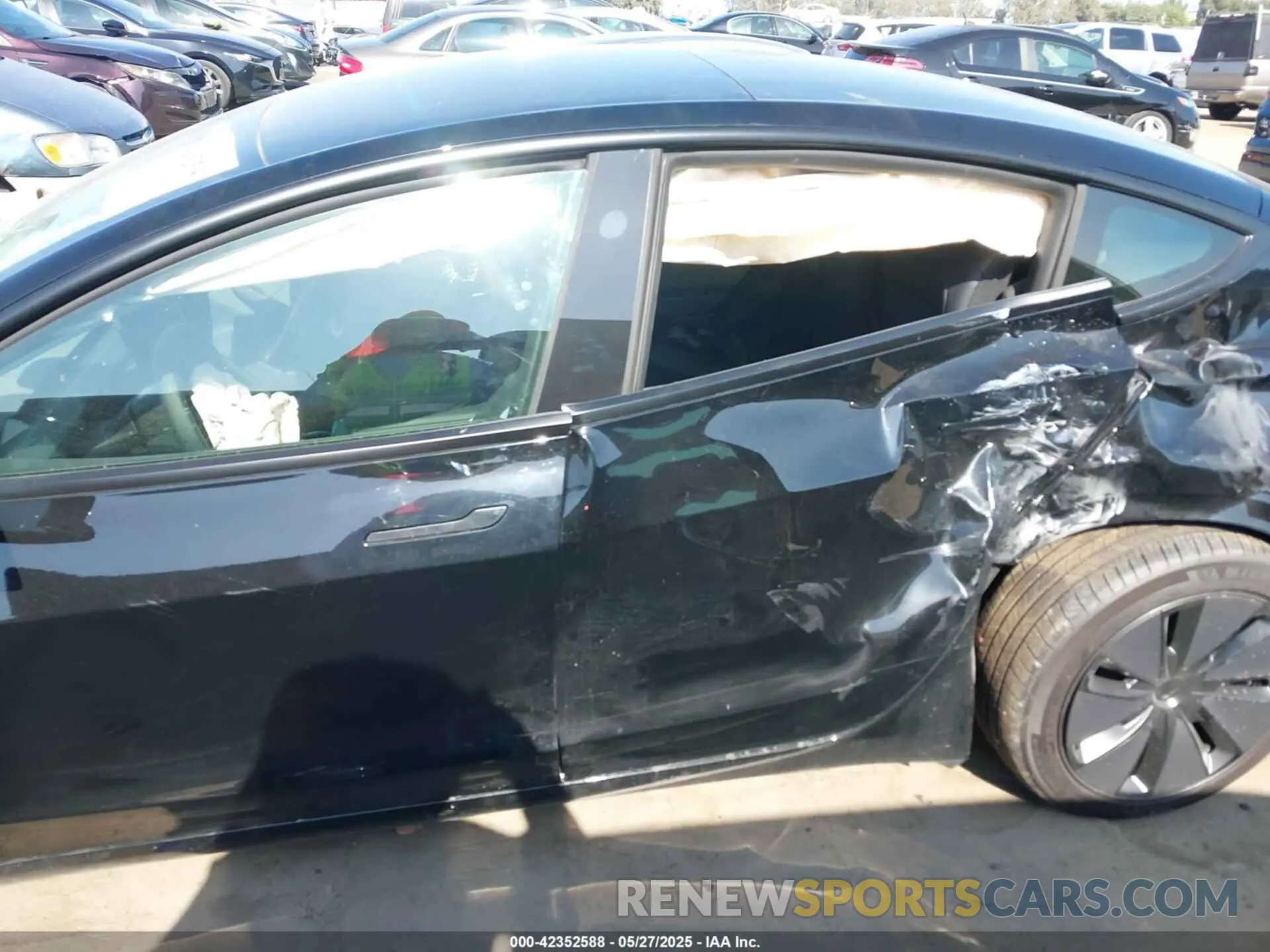 6 Photograph of a damaged car 5YJ3E1EA3SF981743 TESLA MODEL 3 2025
