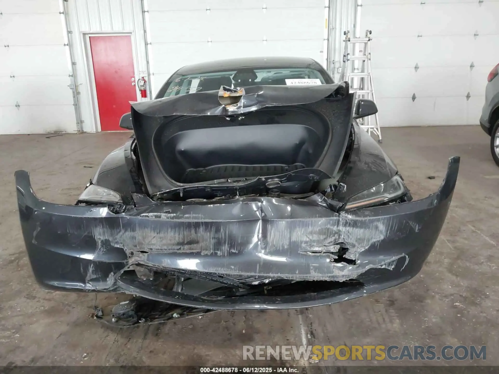 11 Photograph of a damaged car 5YJ3E1EA4SF007401 TESLA MODEL 3 2025