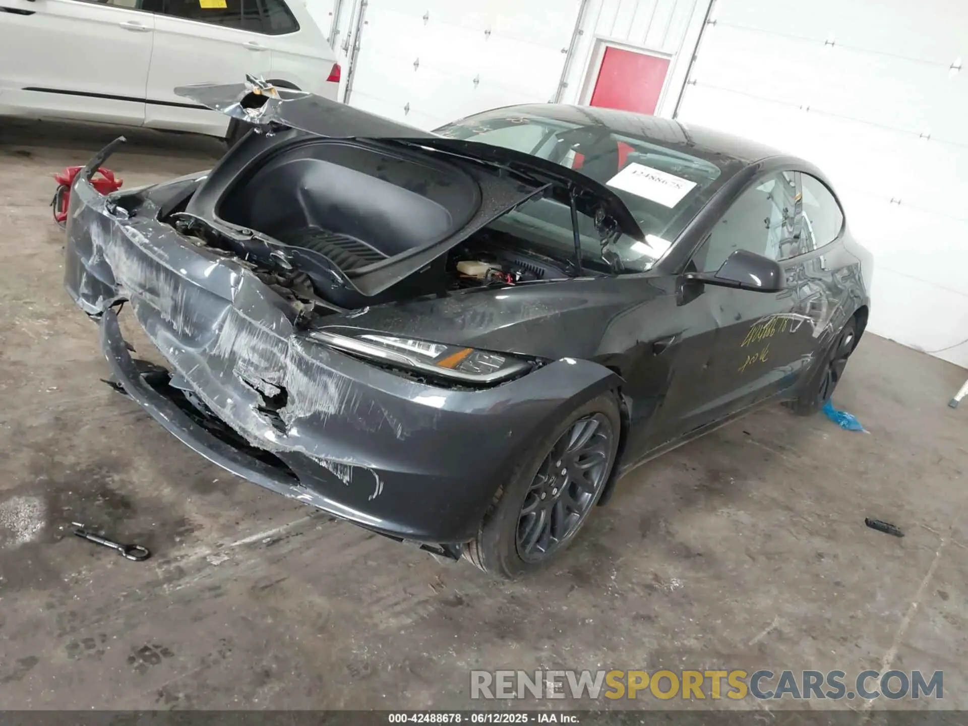 2 Photograph of a damaged car 5YJ3E1EA4SF007401 TESLA MODEL 3 2025